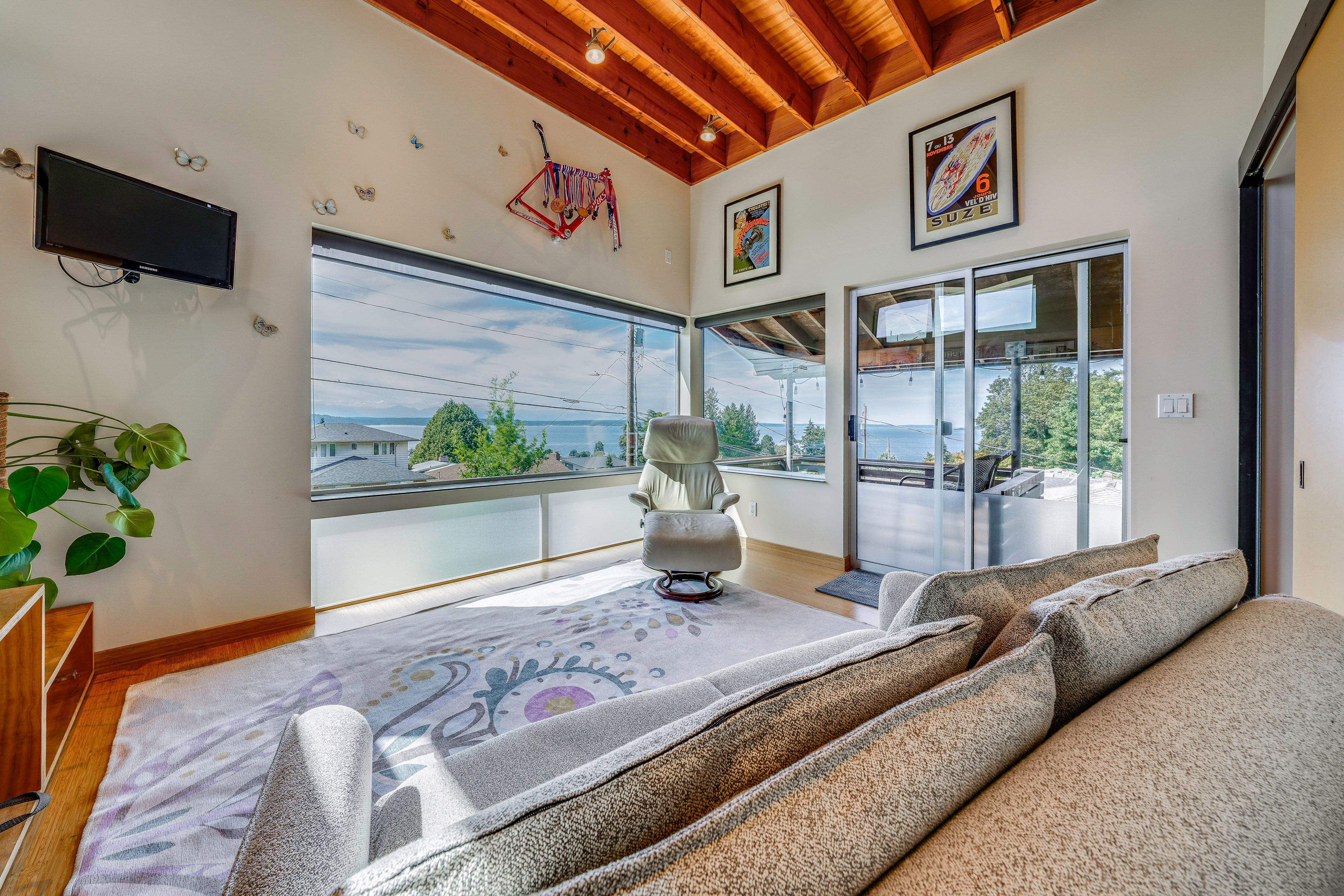 2nd Living Area