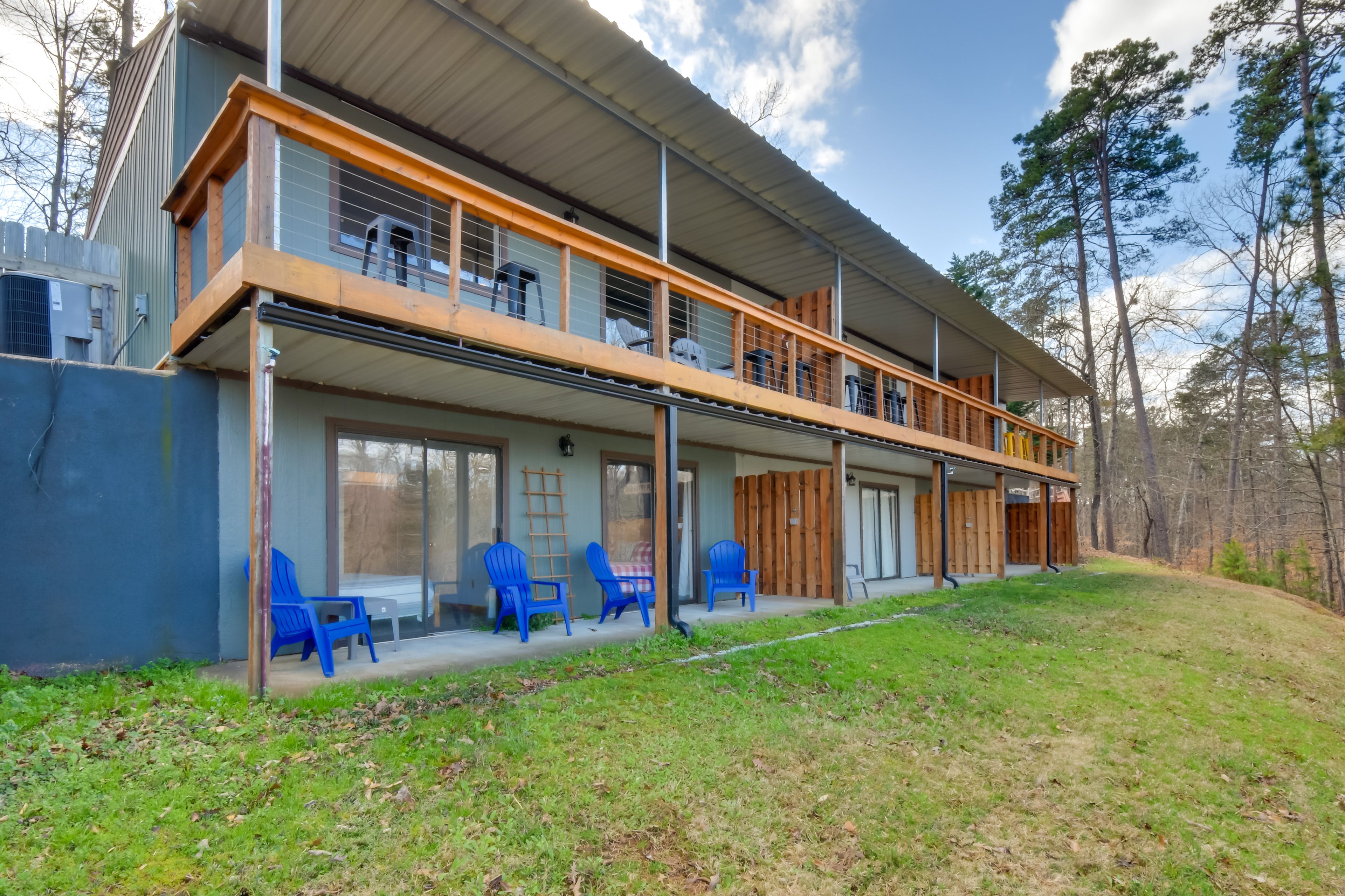Property Exterior | 3 Balconies | 3 Patios