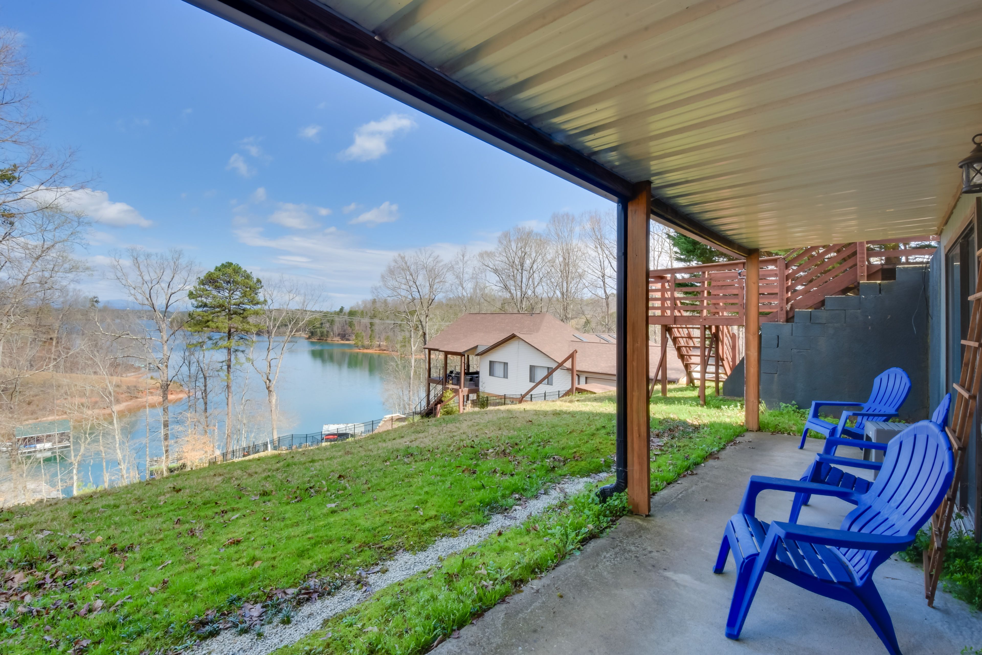 Seneca Vacation Rental | 6BR | 6BA | 5,400 Sq Ft