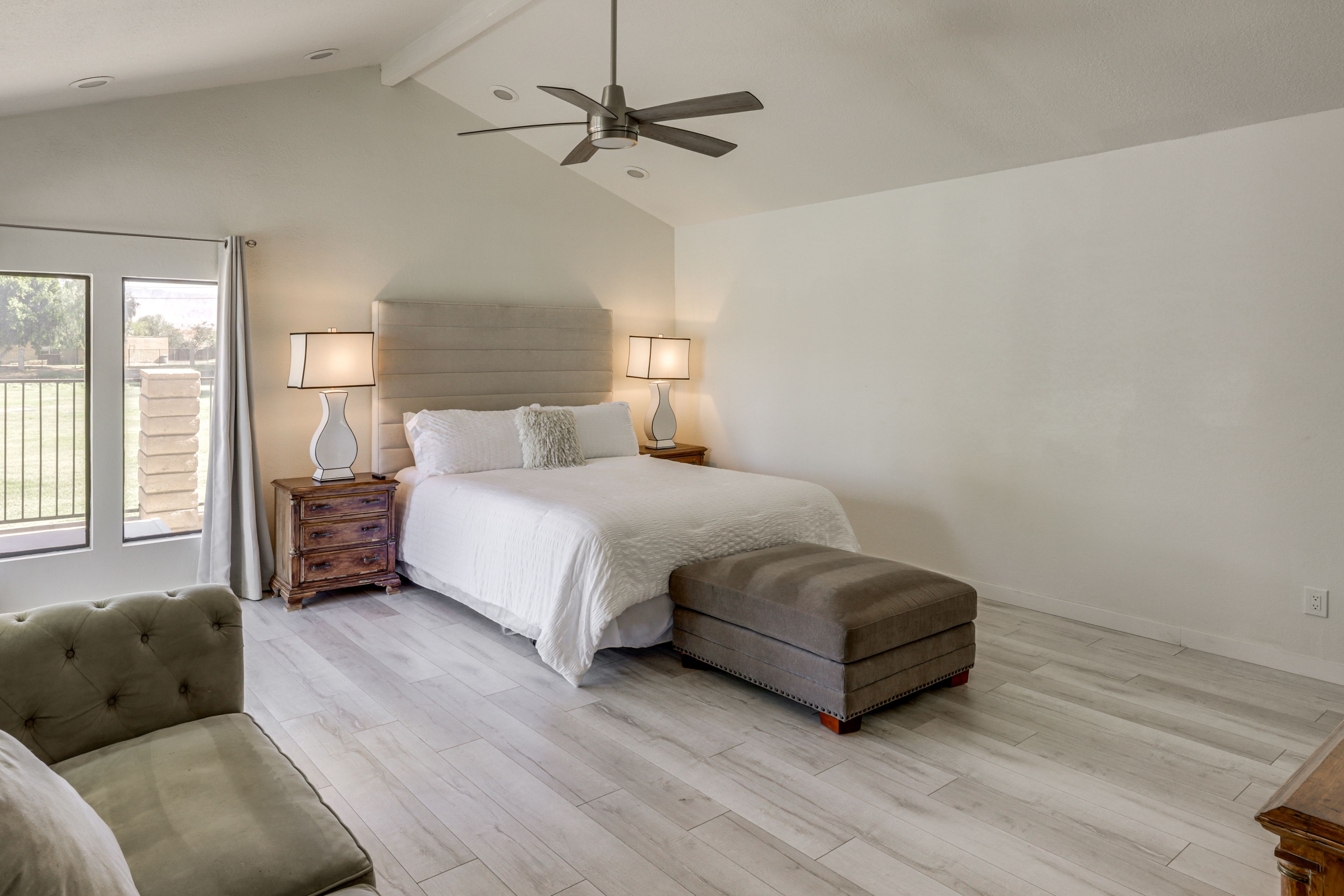 Bedroom 1 | King Bed
