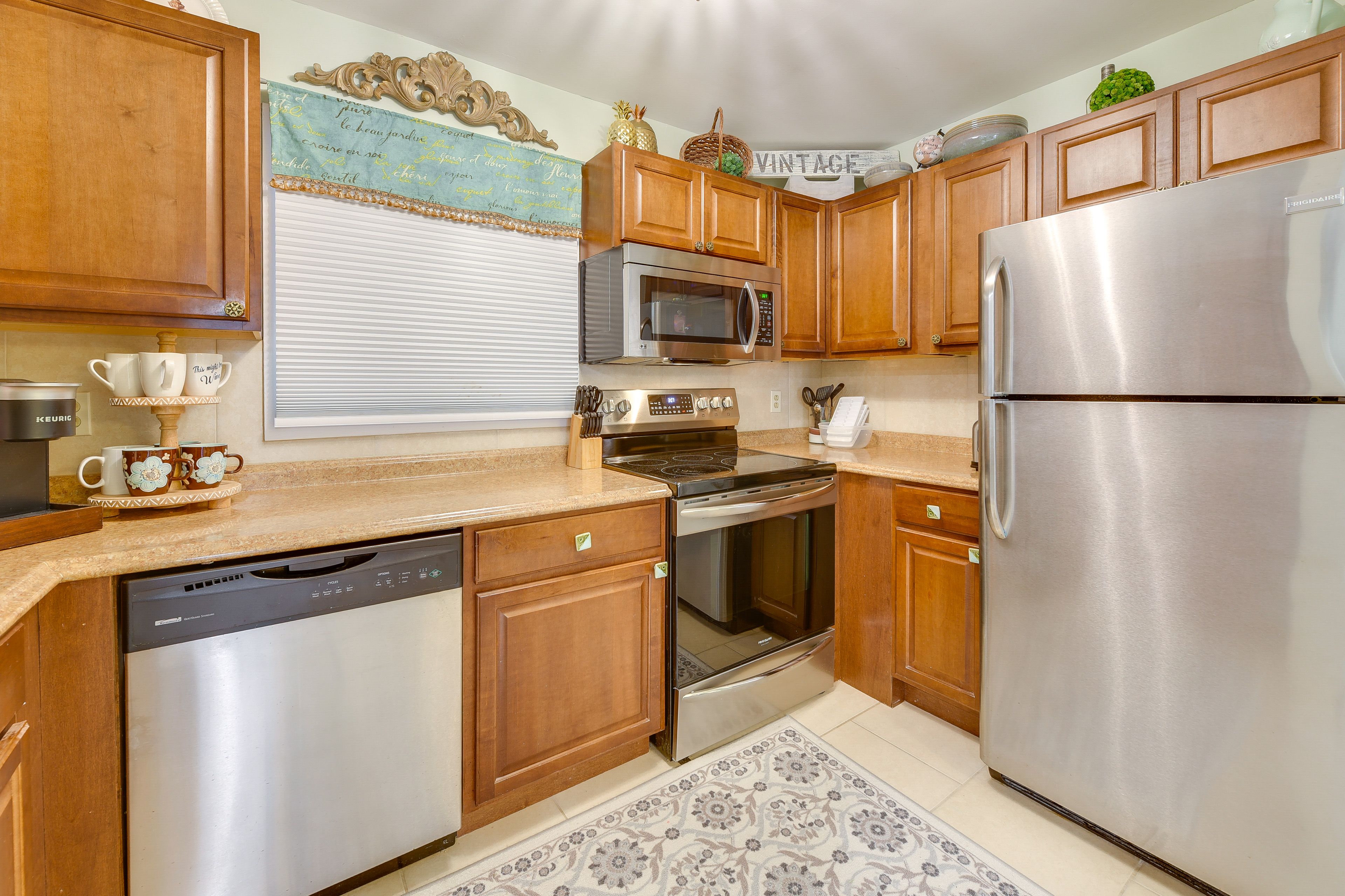 Kitchen | Single-Story Condo