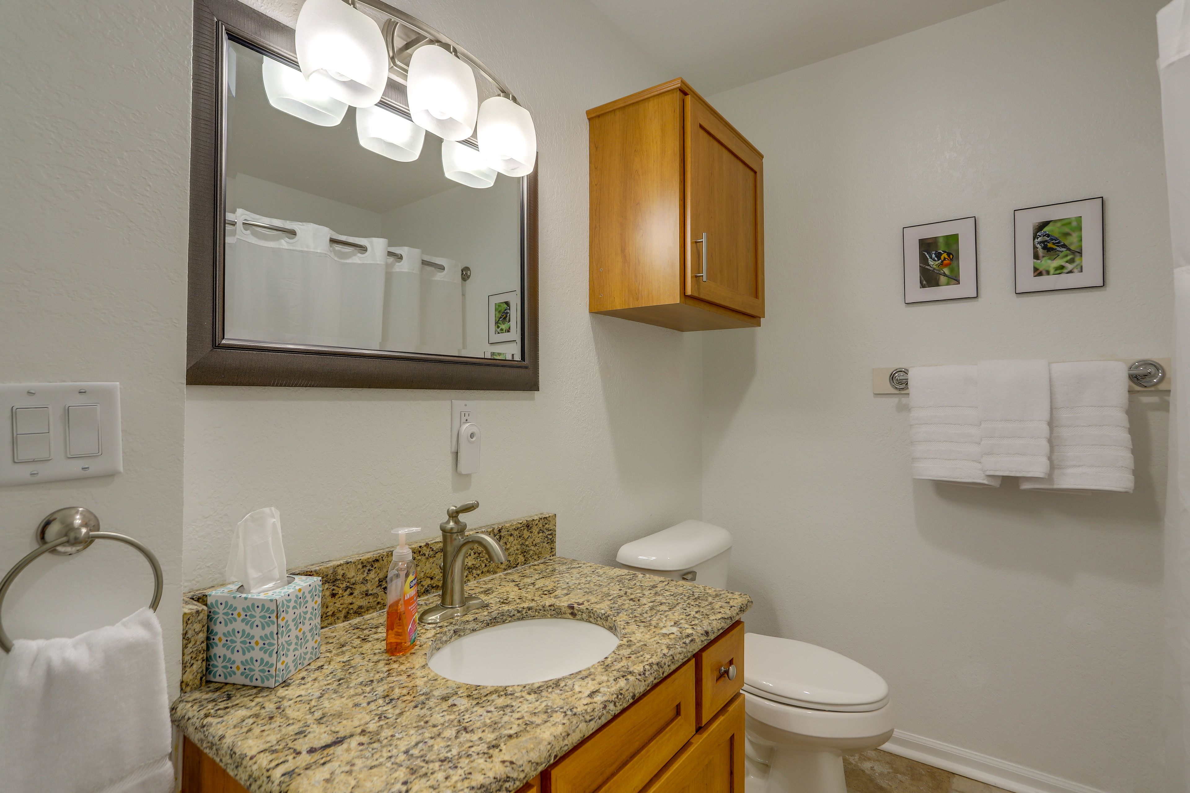 Full Bathroom