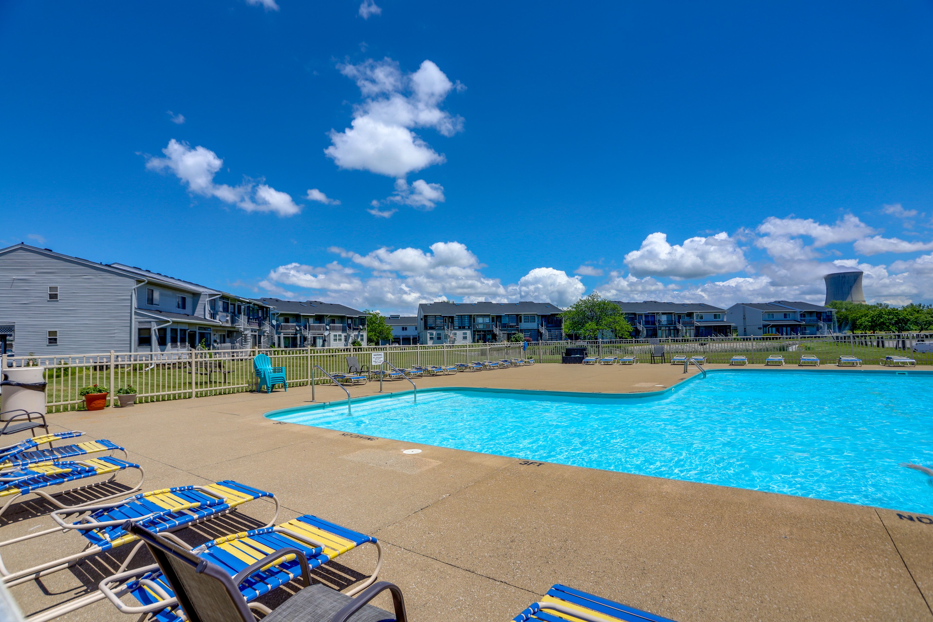 Green Cove Resort | Community Amenities