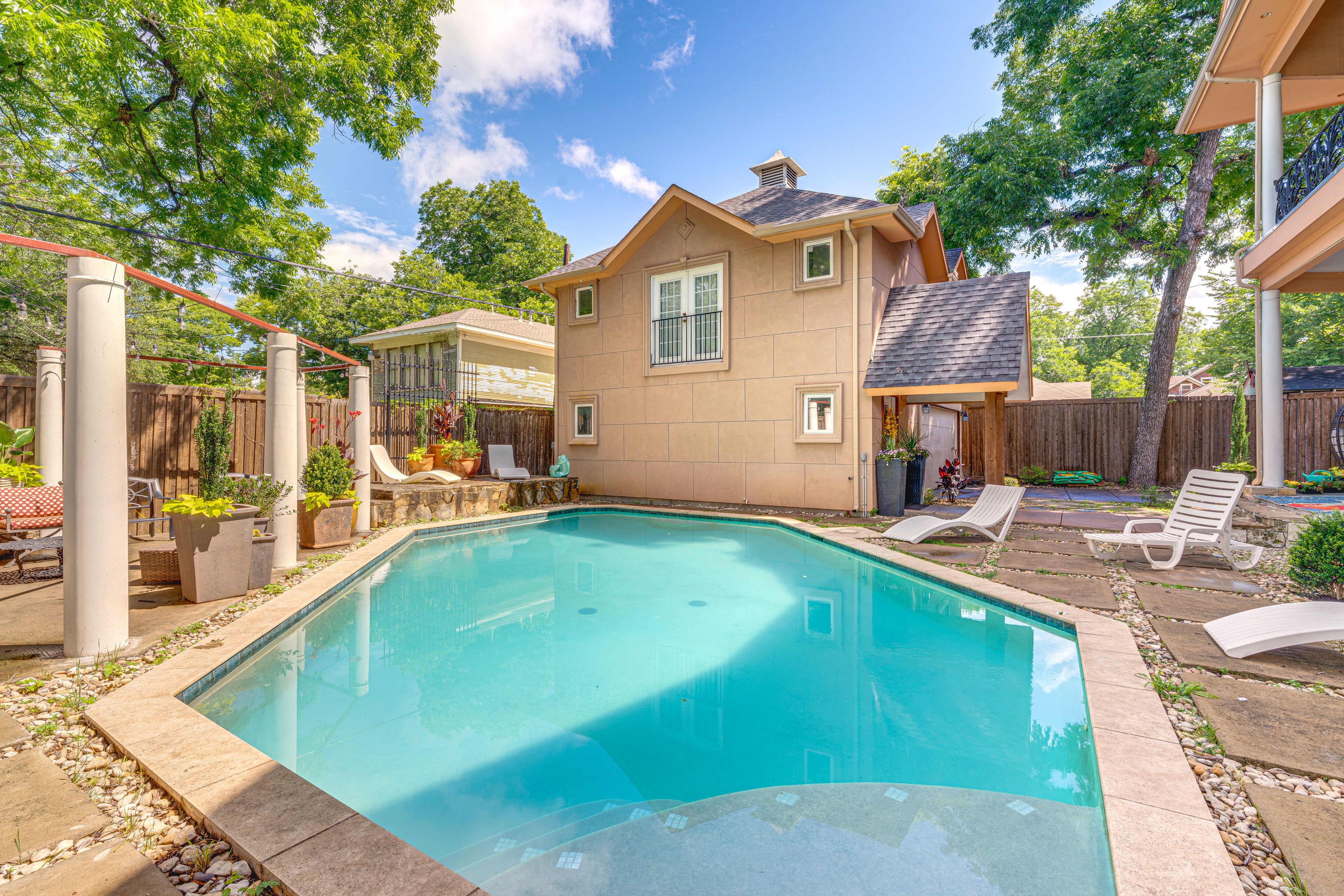 Shared Pool Area