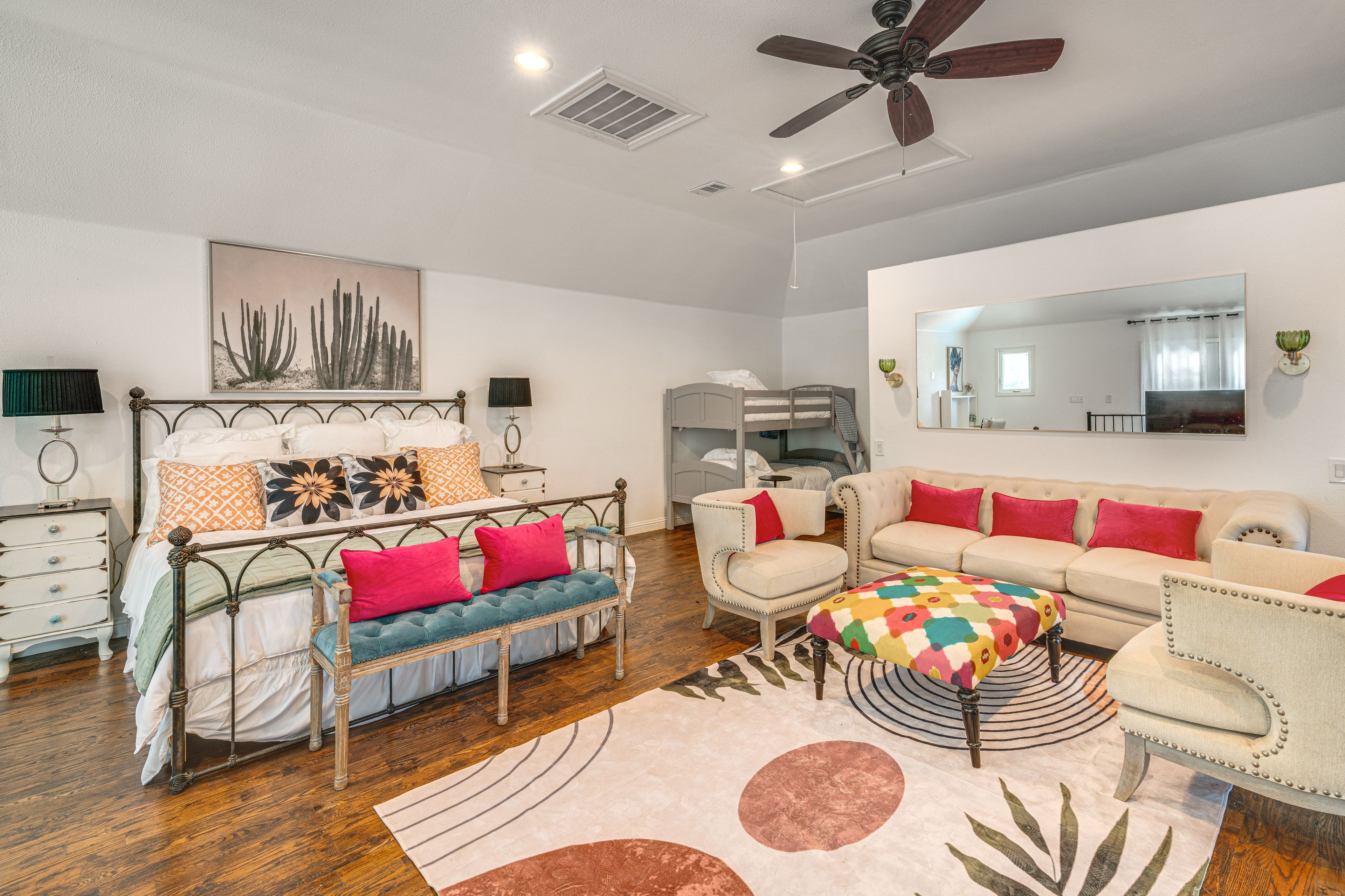 Dallas Vacation Rental | Studio | 1BA | 1,600 Sq Ft