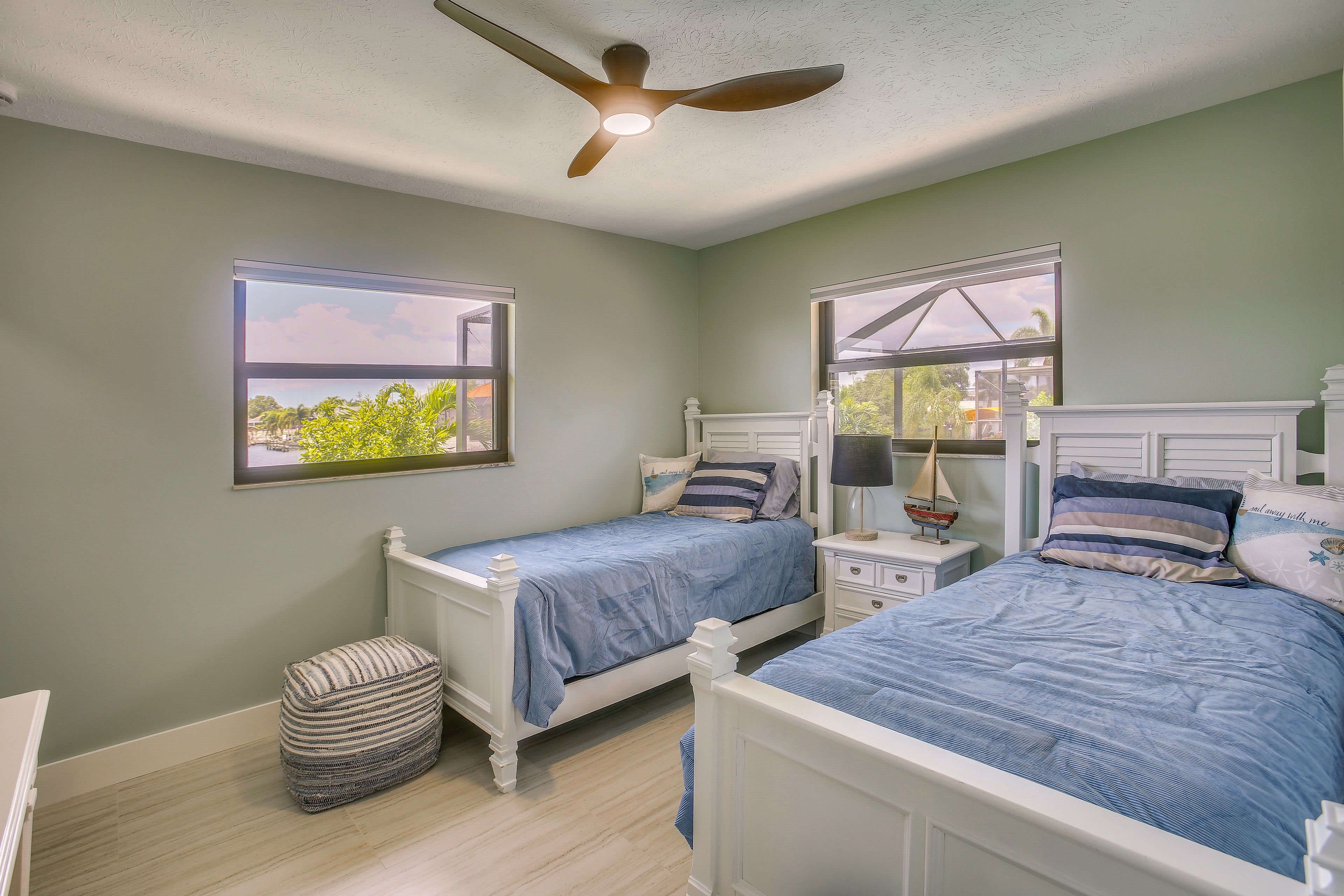 Bedroom 3 | 2 Twin Beds