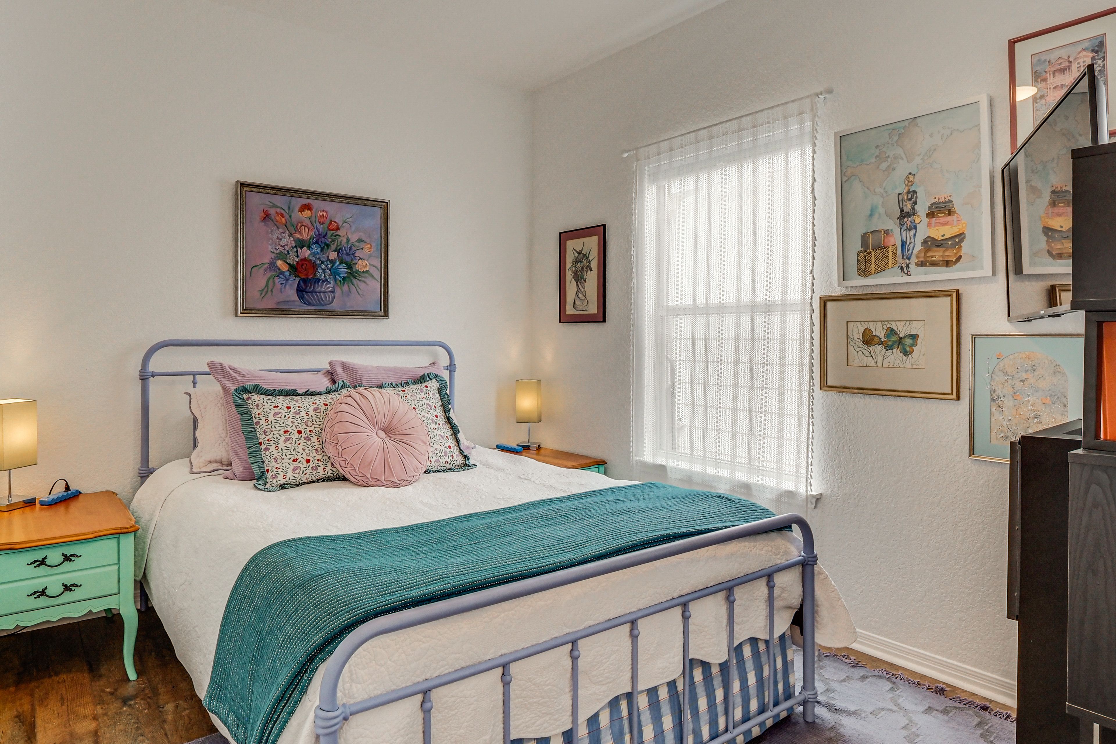 Bedroom 2 | Queen Bed | 2nd Floor