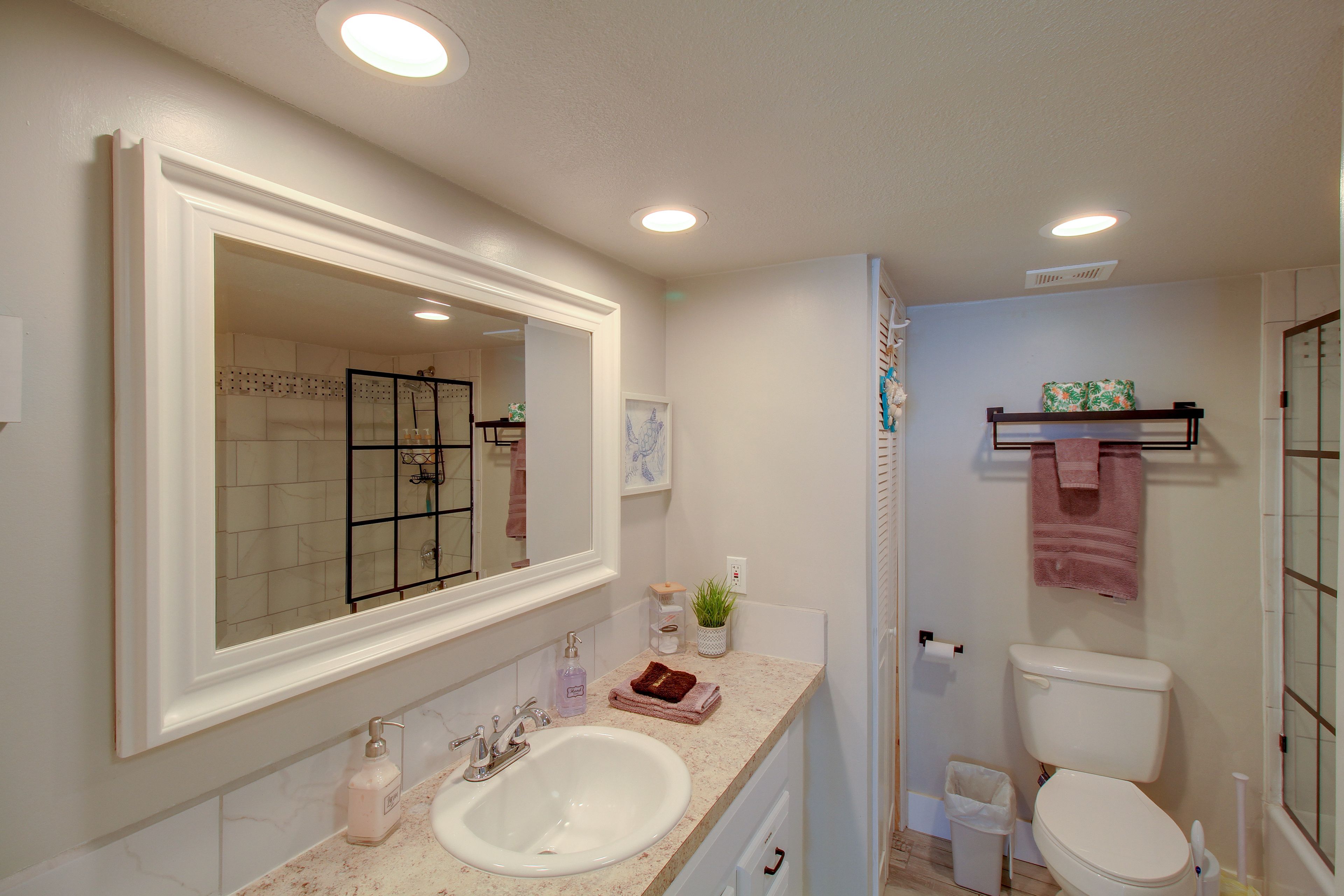 Full Bathroom