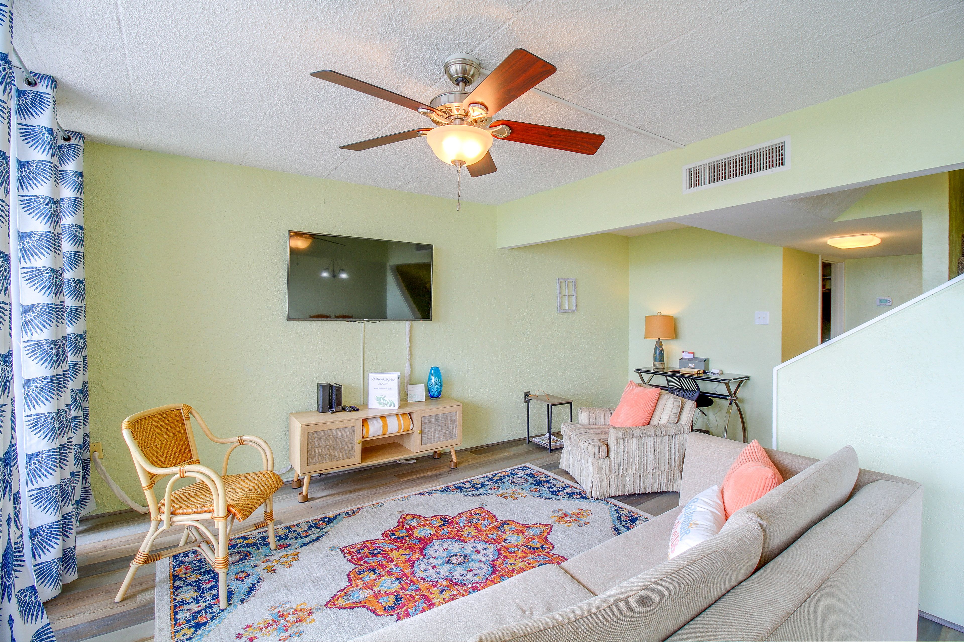 Living Room | Sleeper Sofa
