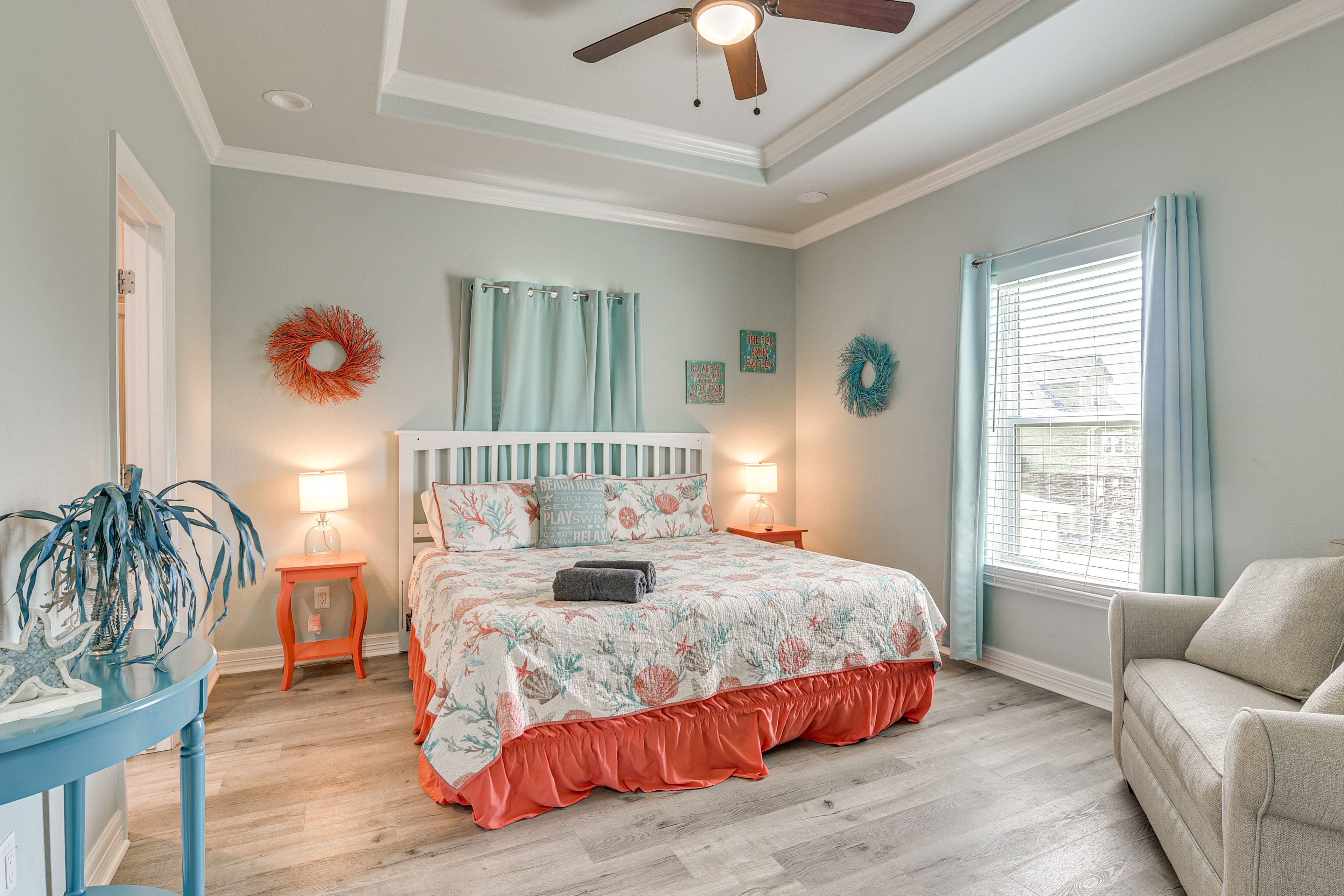 Bedroom 1 | King Bed | Twin Sleeper Chair