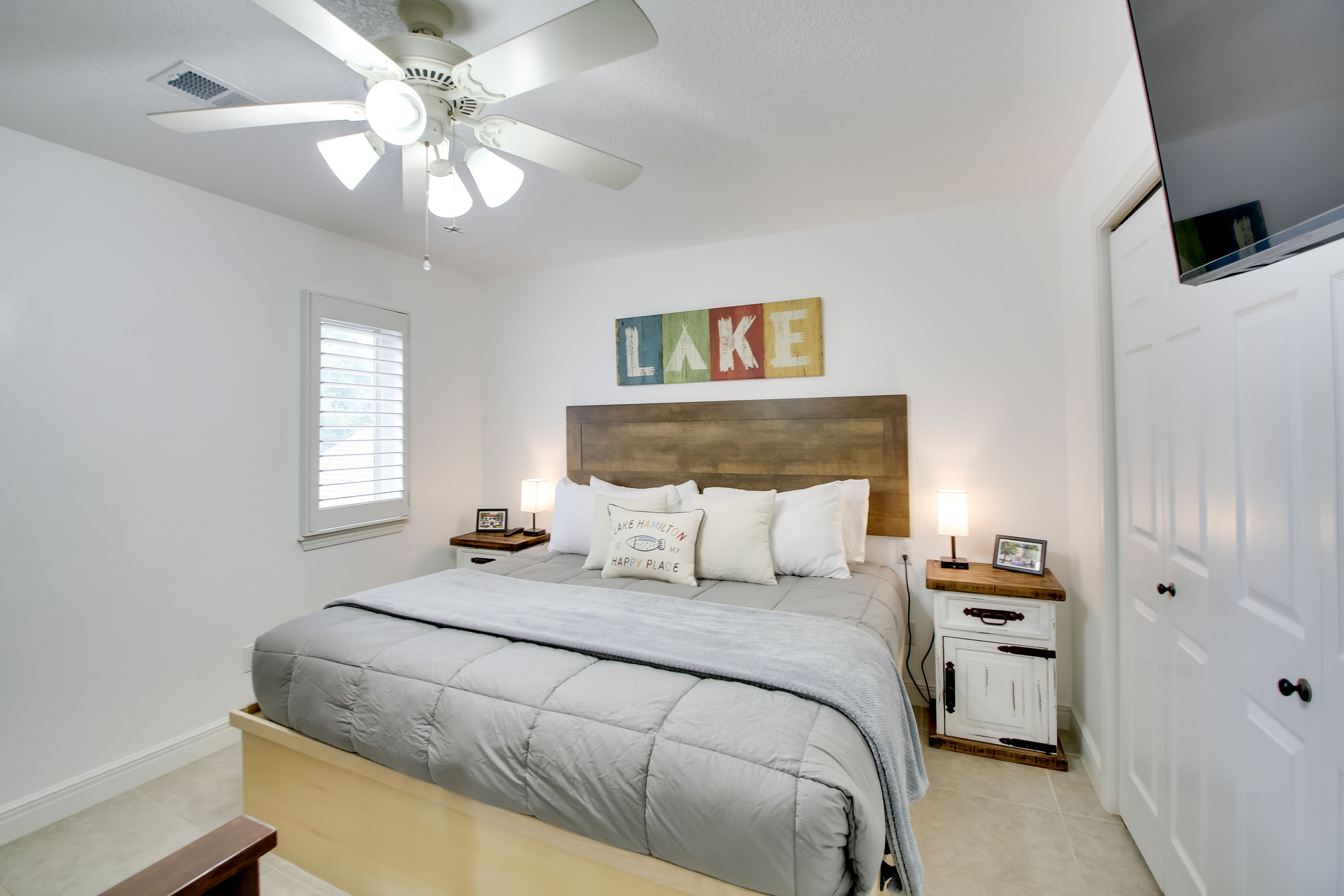 Unit 2351 | Bedroom 2 | King Bed | Twin/Full Bunk Bed