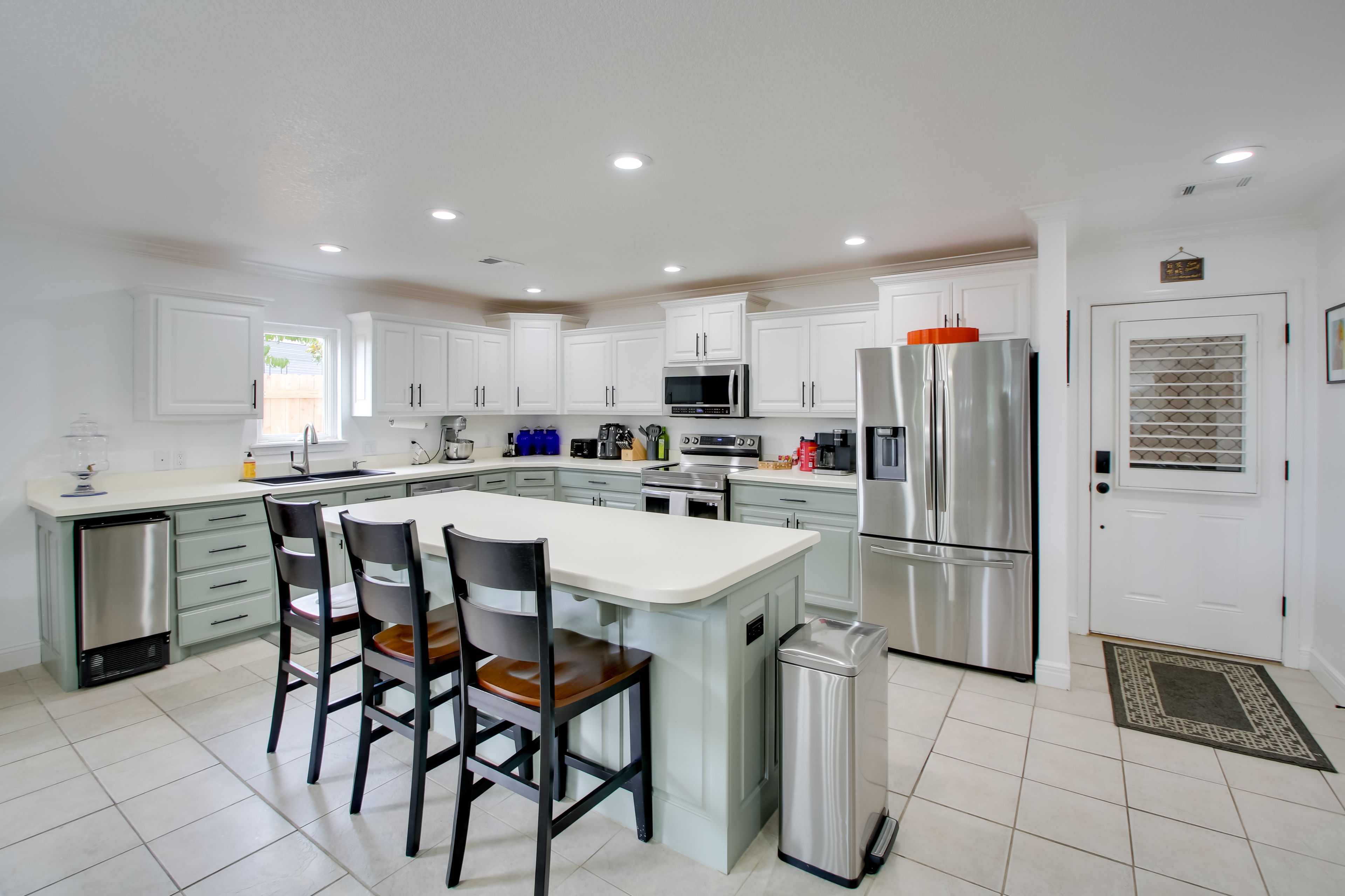 Unit 2349 | Kitchen/Dining