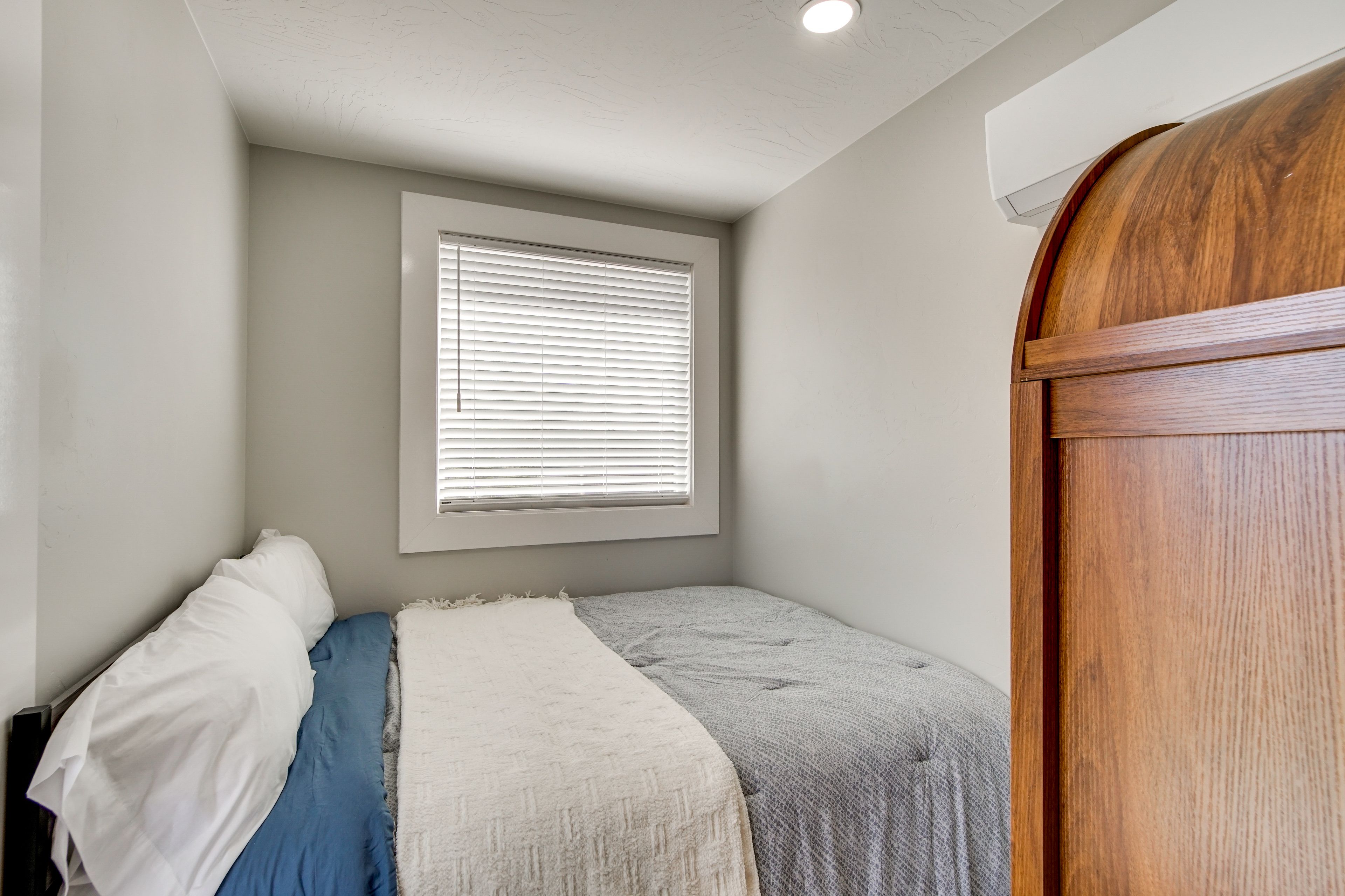 Unit 58 | Bedroom 2 | Queen Bed