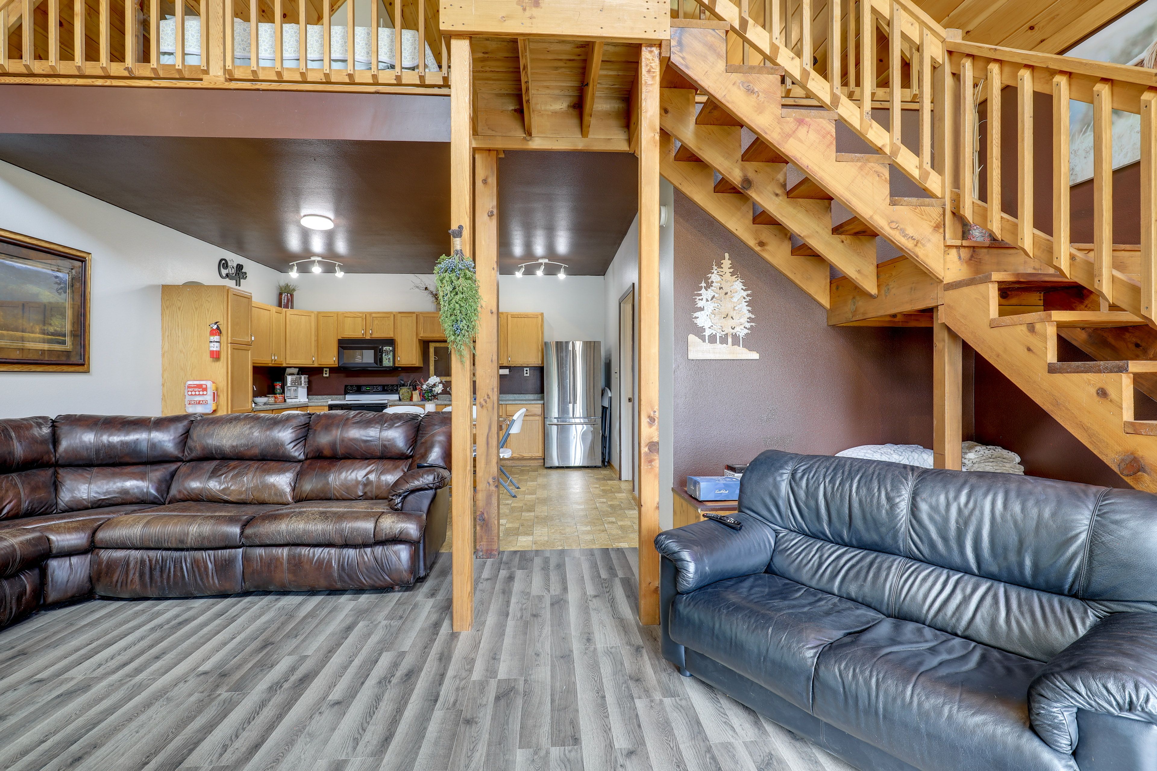 Living Room | Queen Sleeper Sofa | 1st Floor