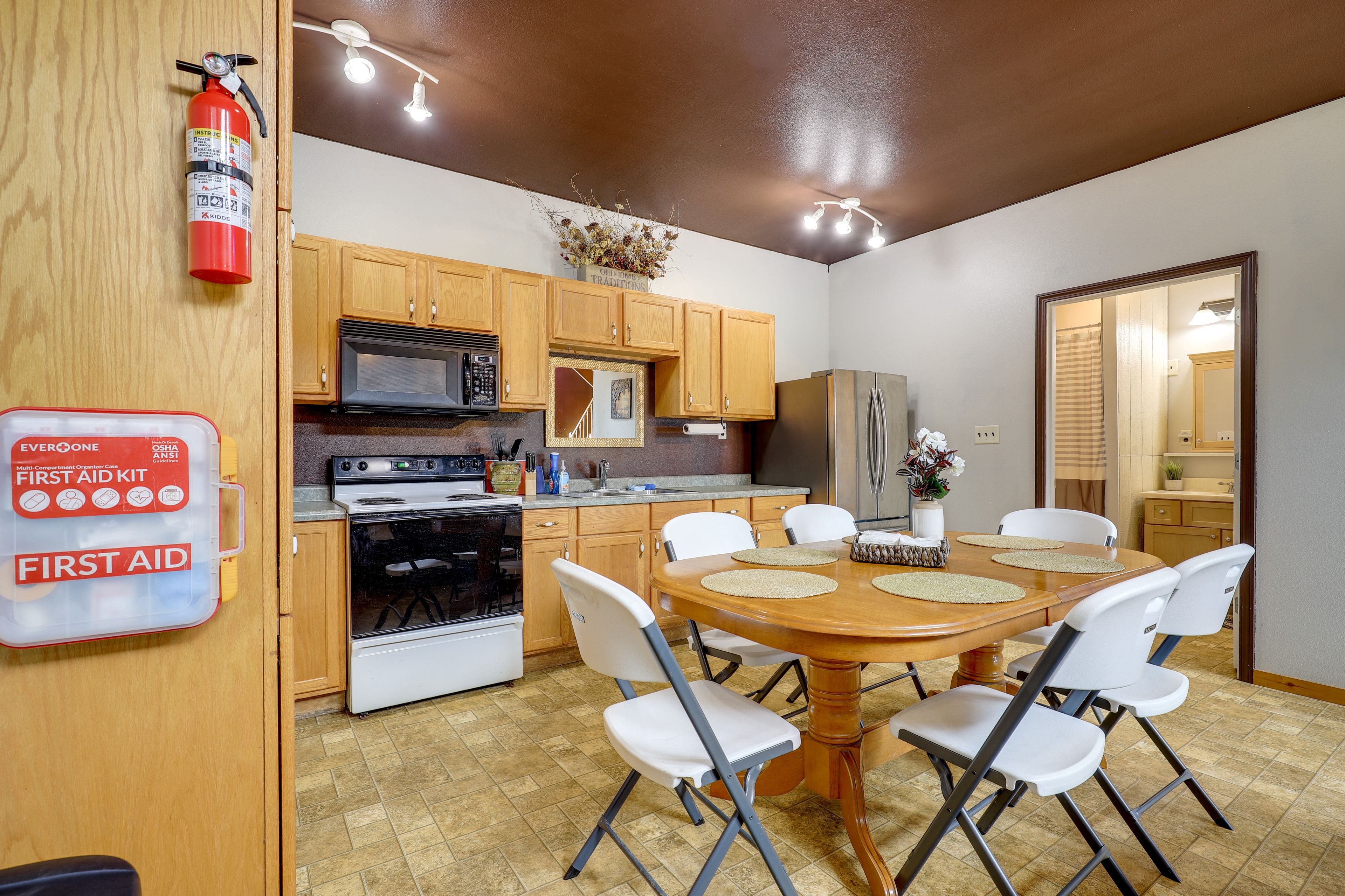 Kitchen & Dining Area | 1st Floor
