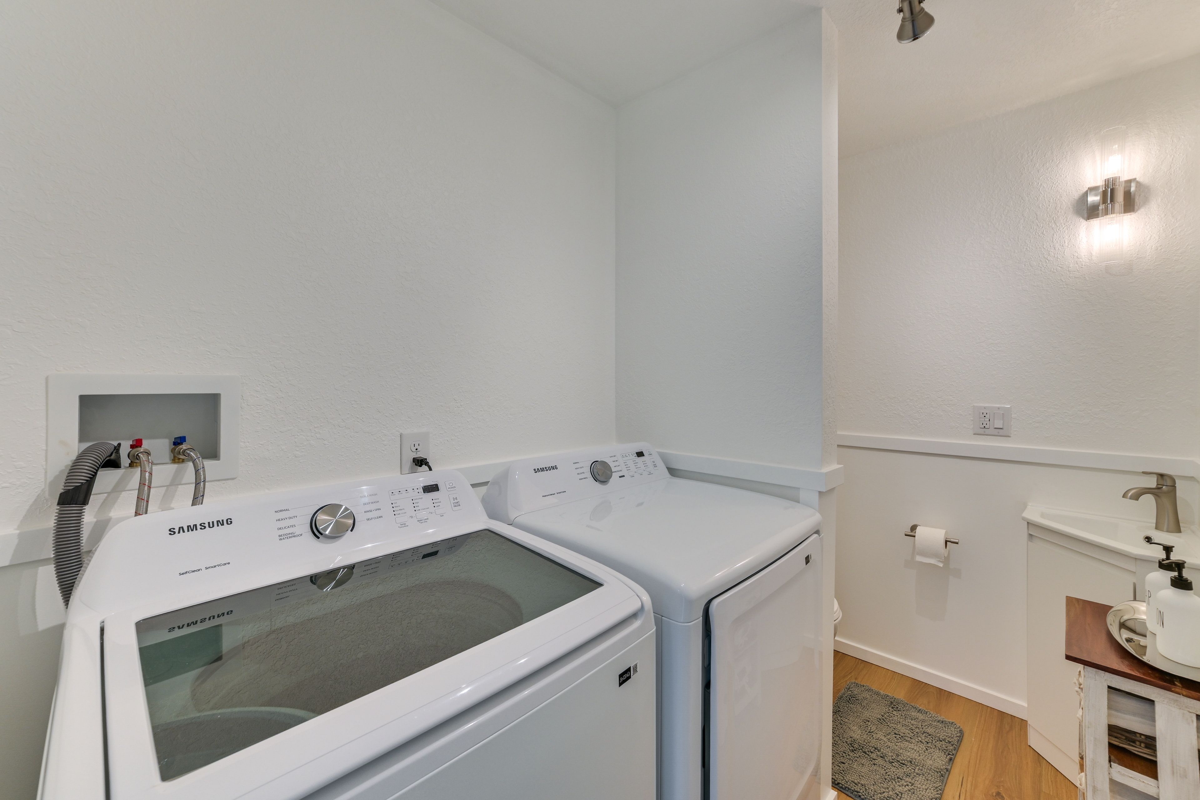 Half Bathroom | Laundry