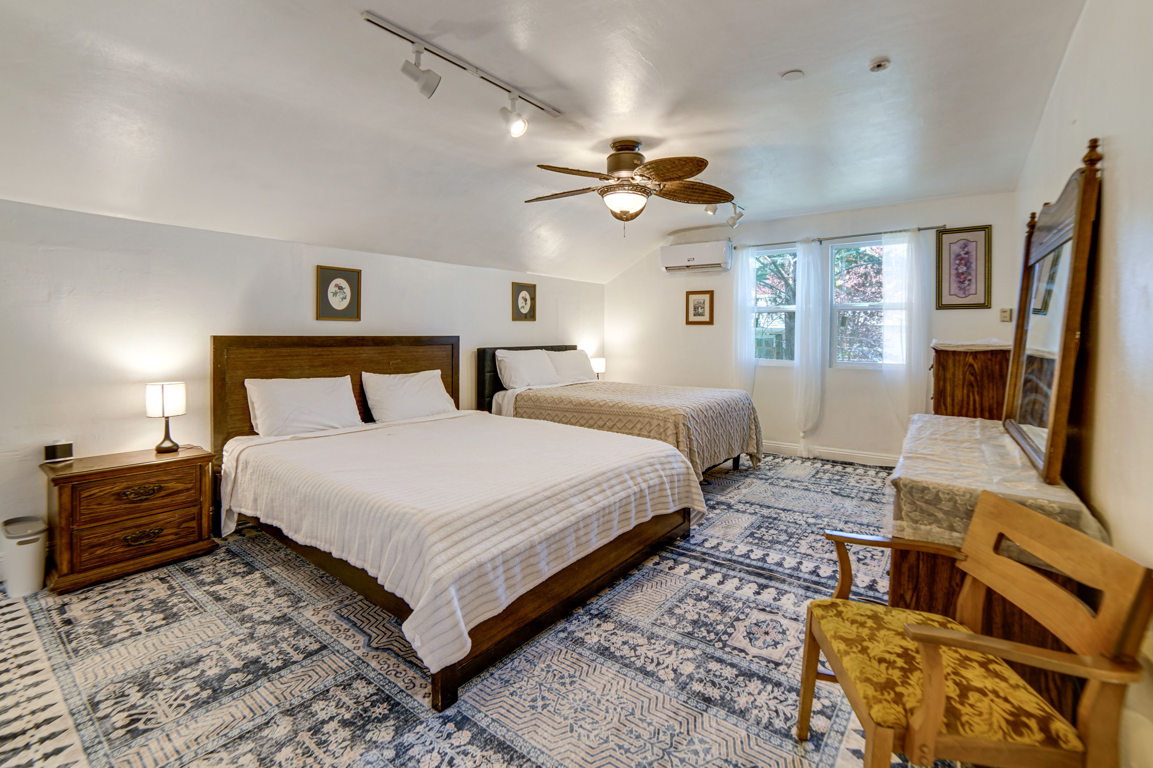 Unit B | Bedroom 5 | 2 Queen Beds