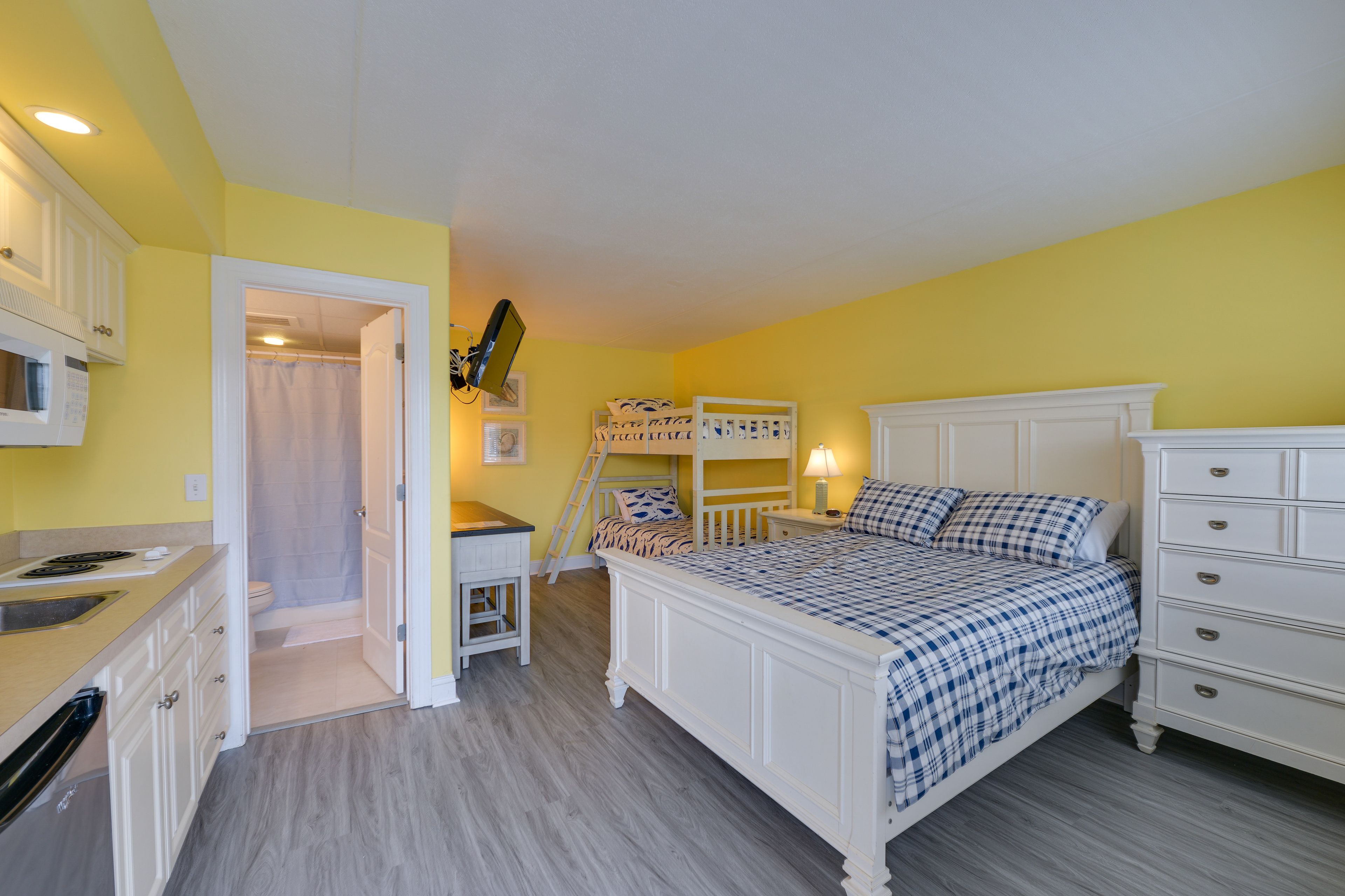 Ocean City Vacation Rental | Studio | 1BA | 300 Sq Ft