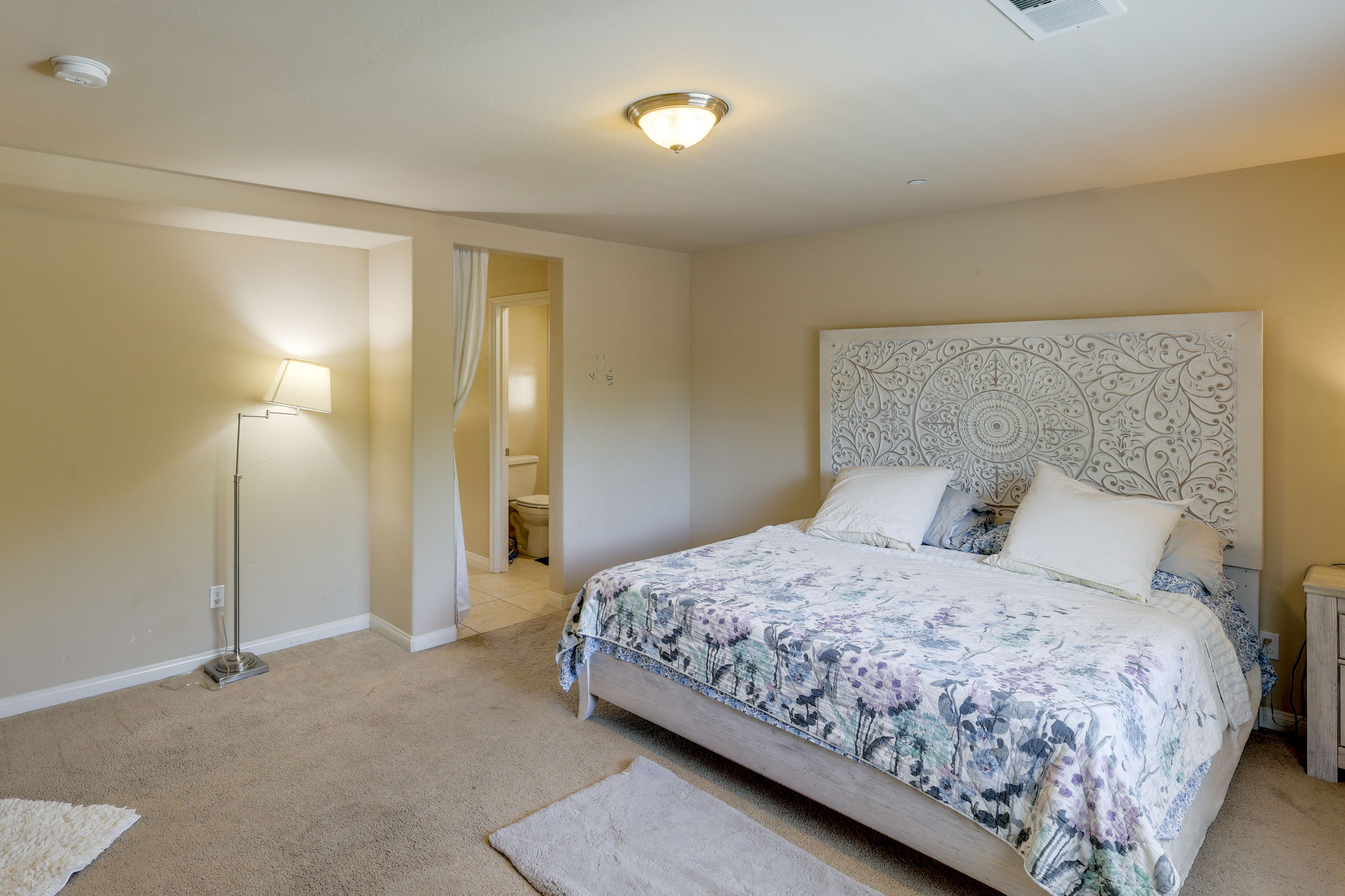 Bedroom 2 | King Bed | 2nd Floor