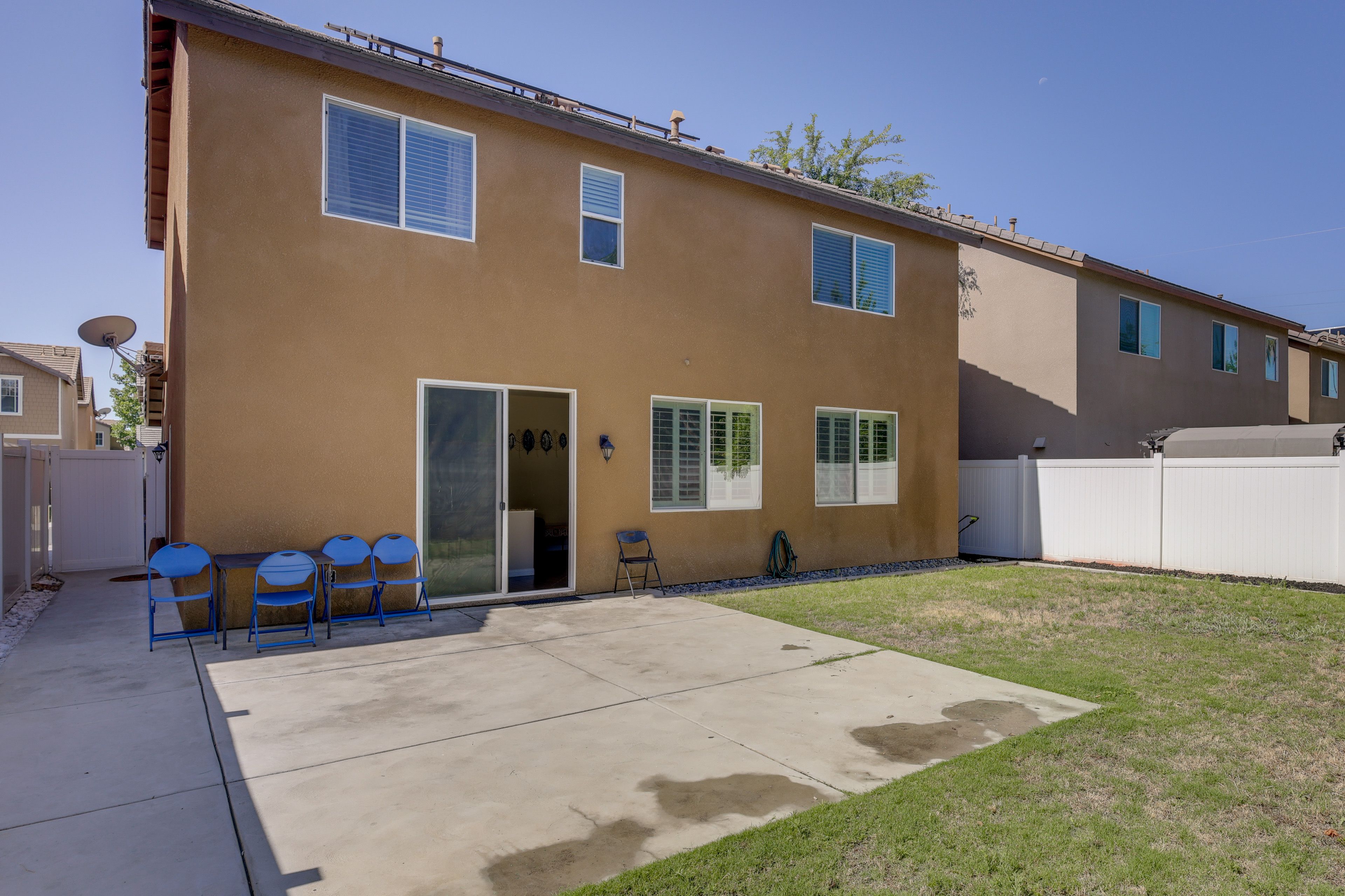 Fenced Yard