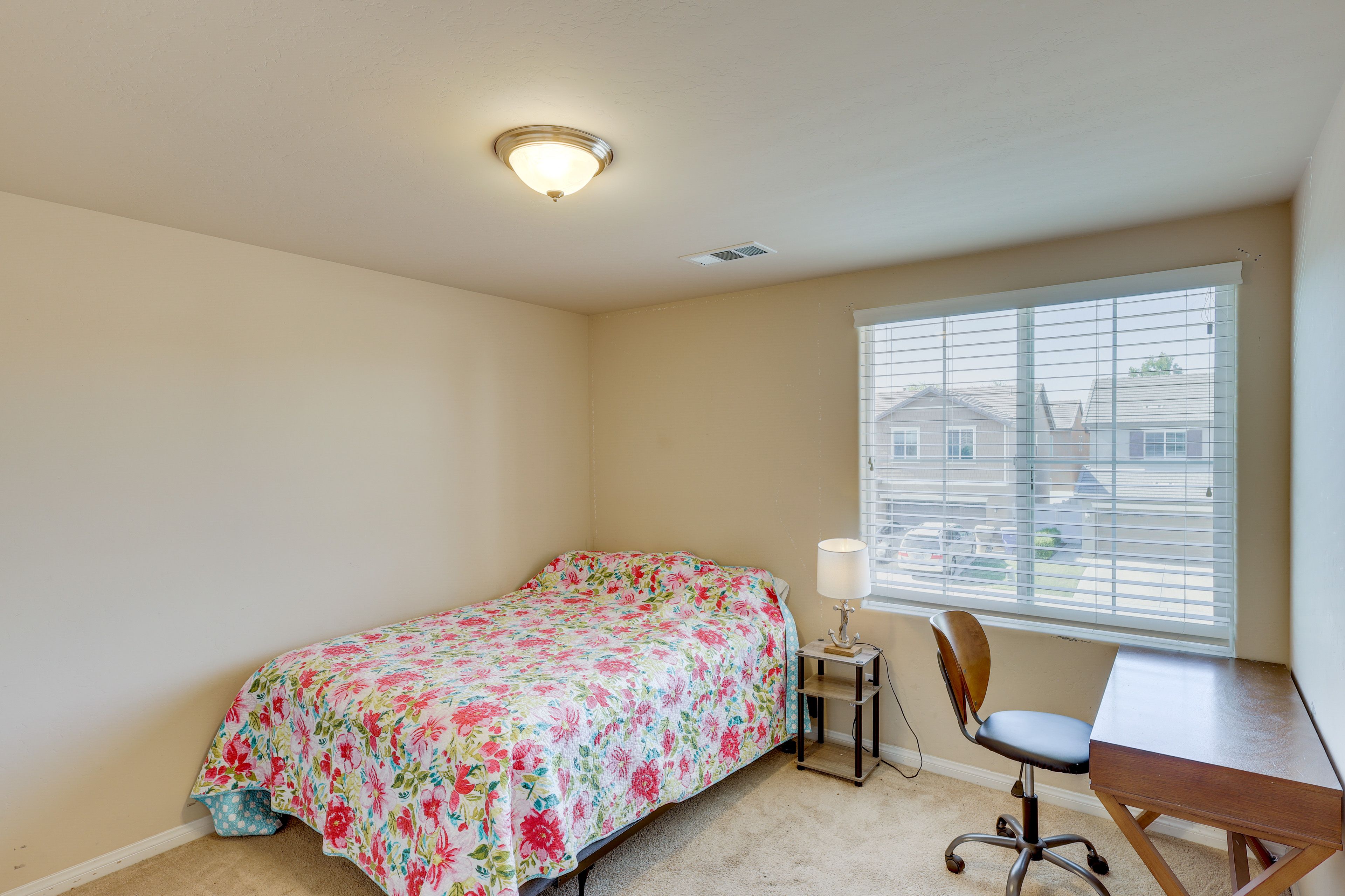 Bedroom 3 | Queen Bed | 2nd Floor