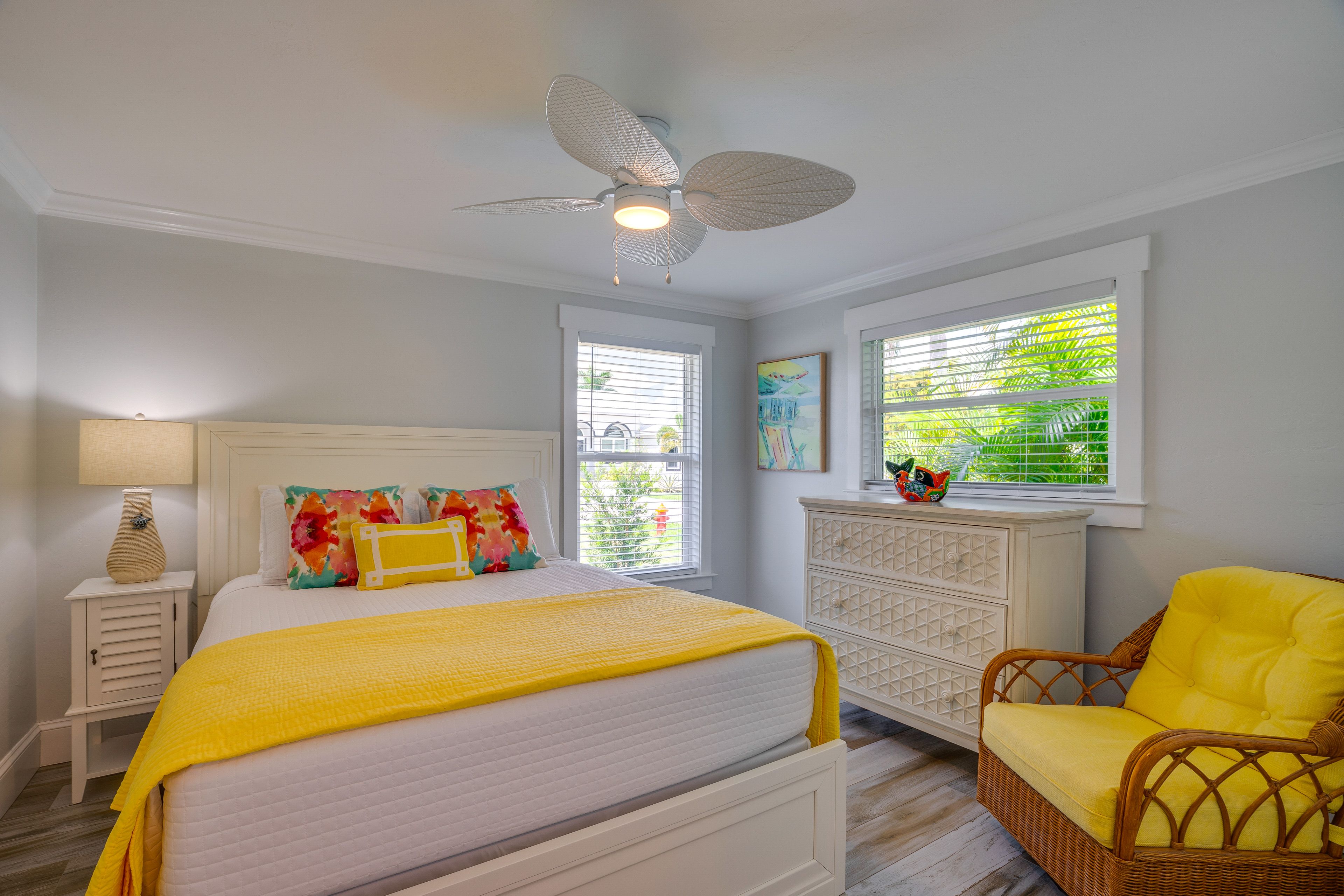 Bedroom 2 | Queen Bed