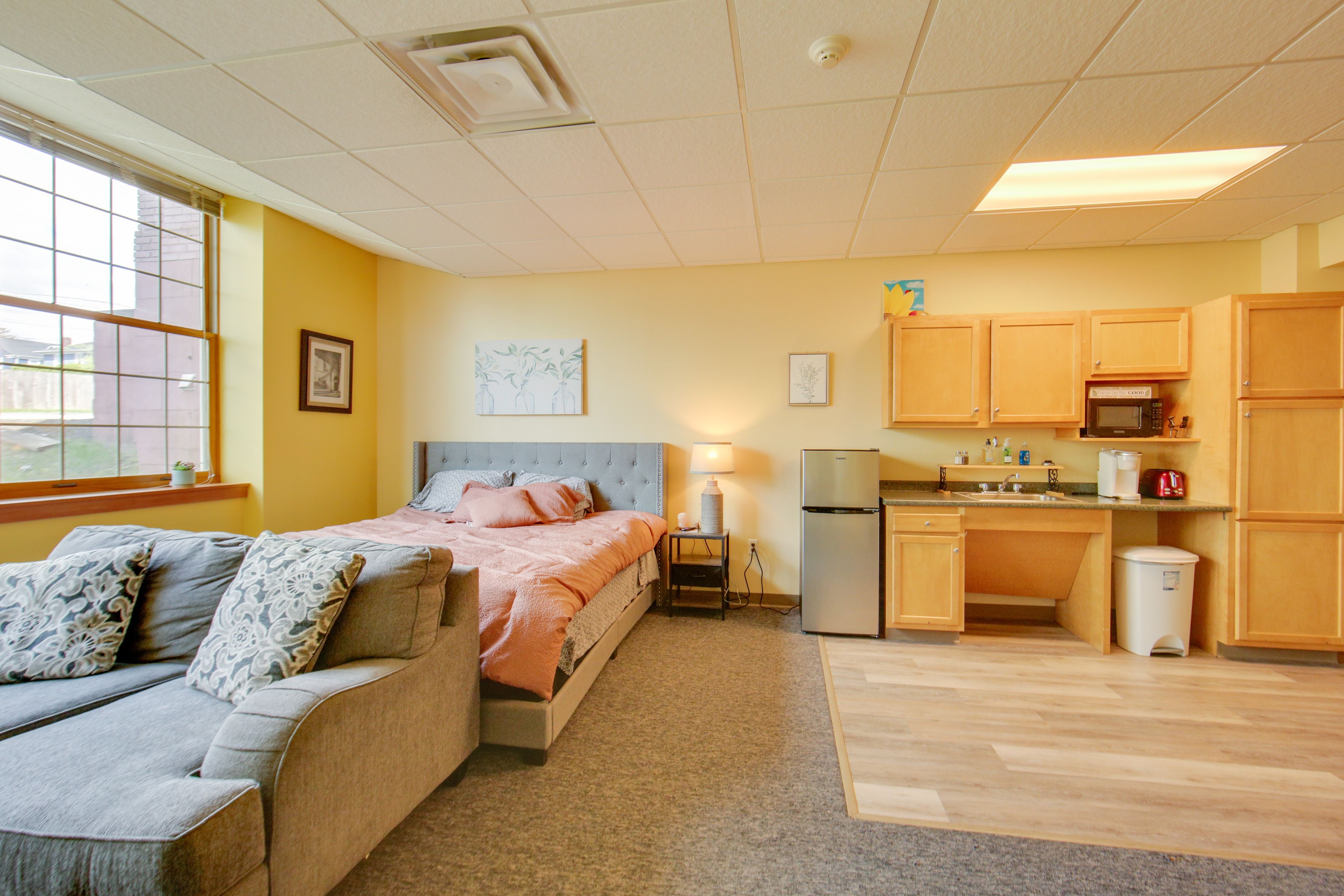 Unit 8 | Kitchenette