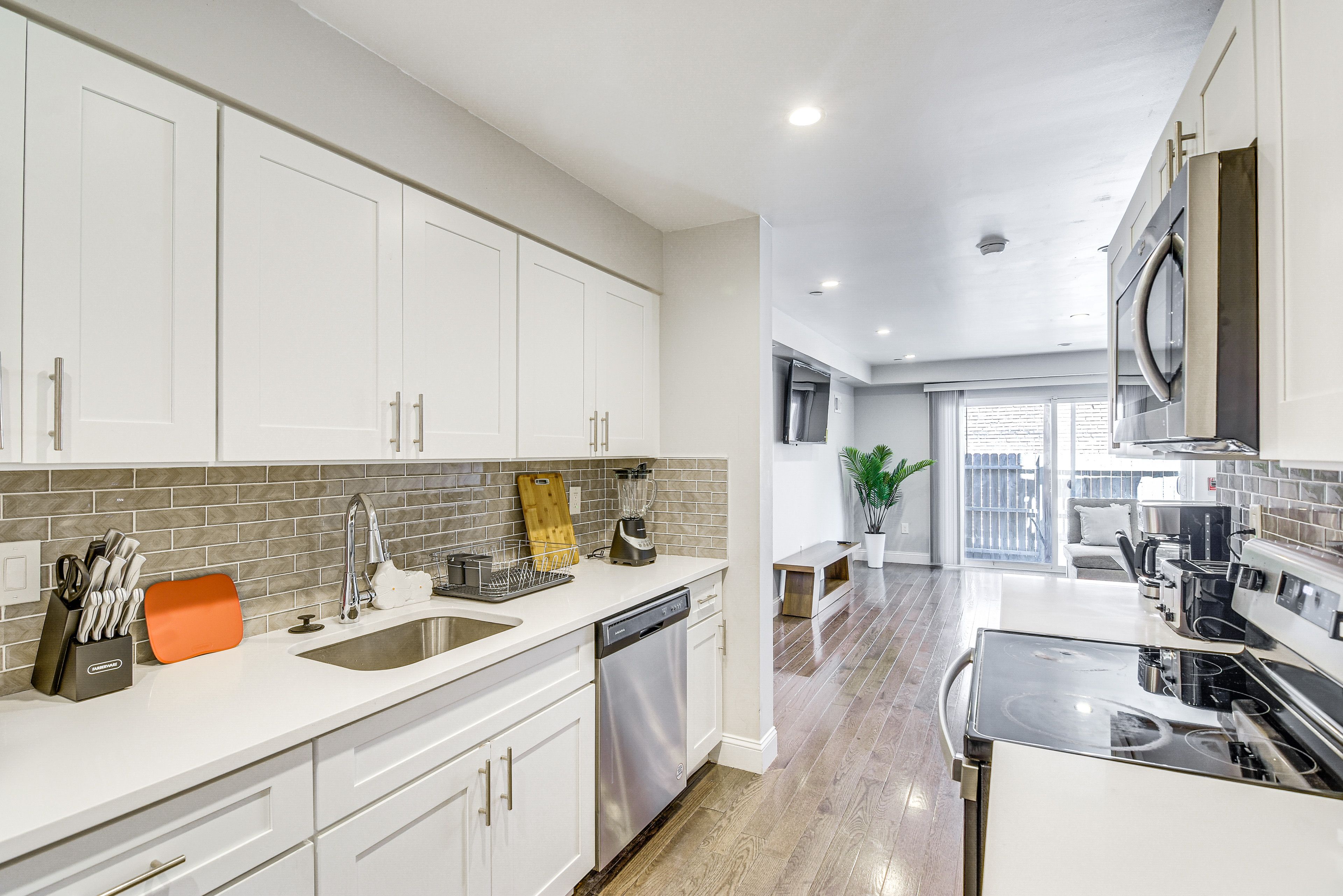 Kitchen | 1st Floor
