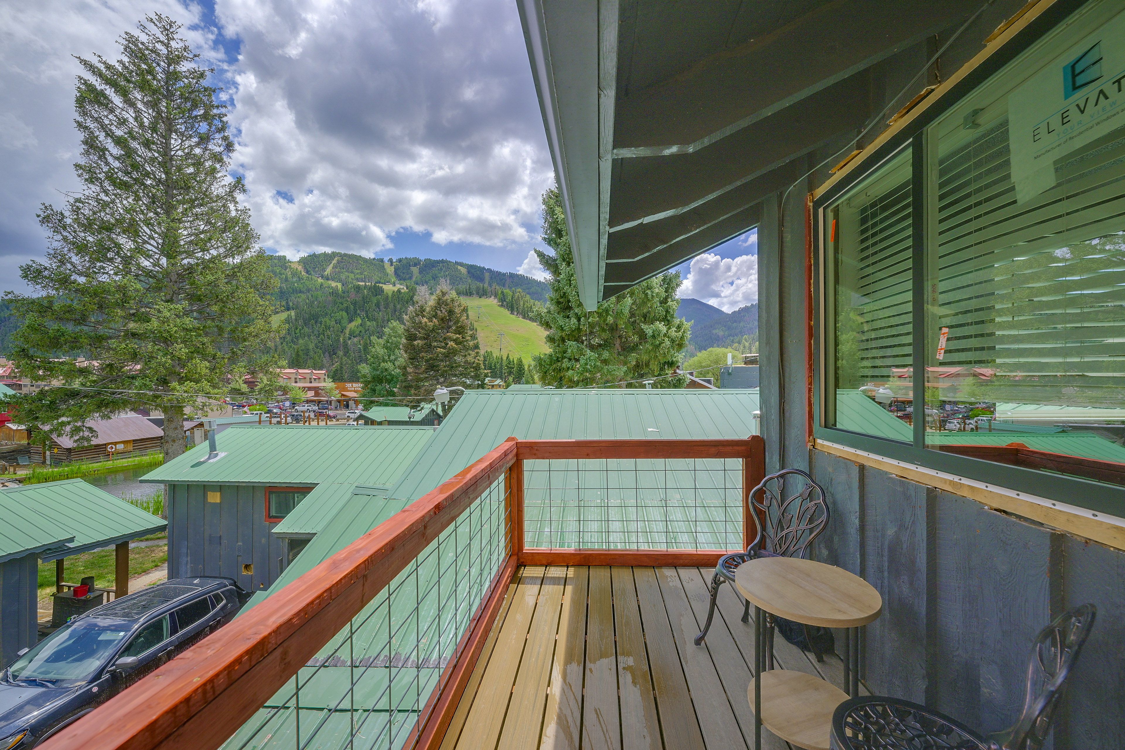 Balcony | Mountain Views