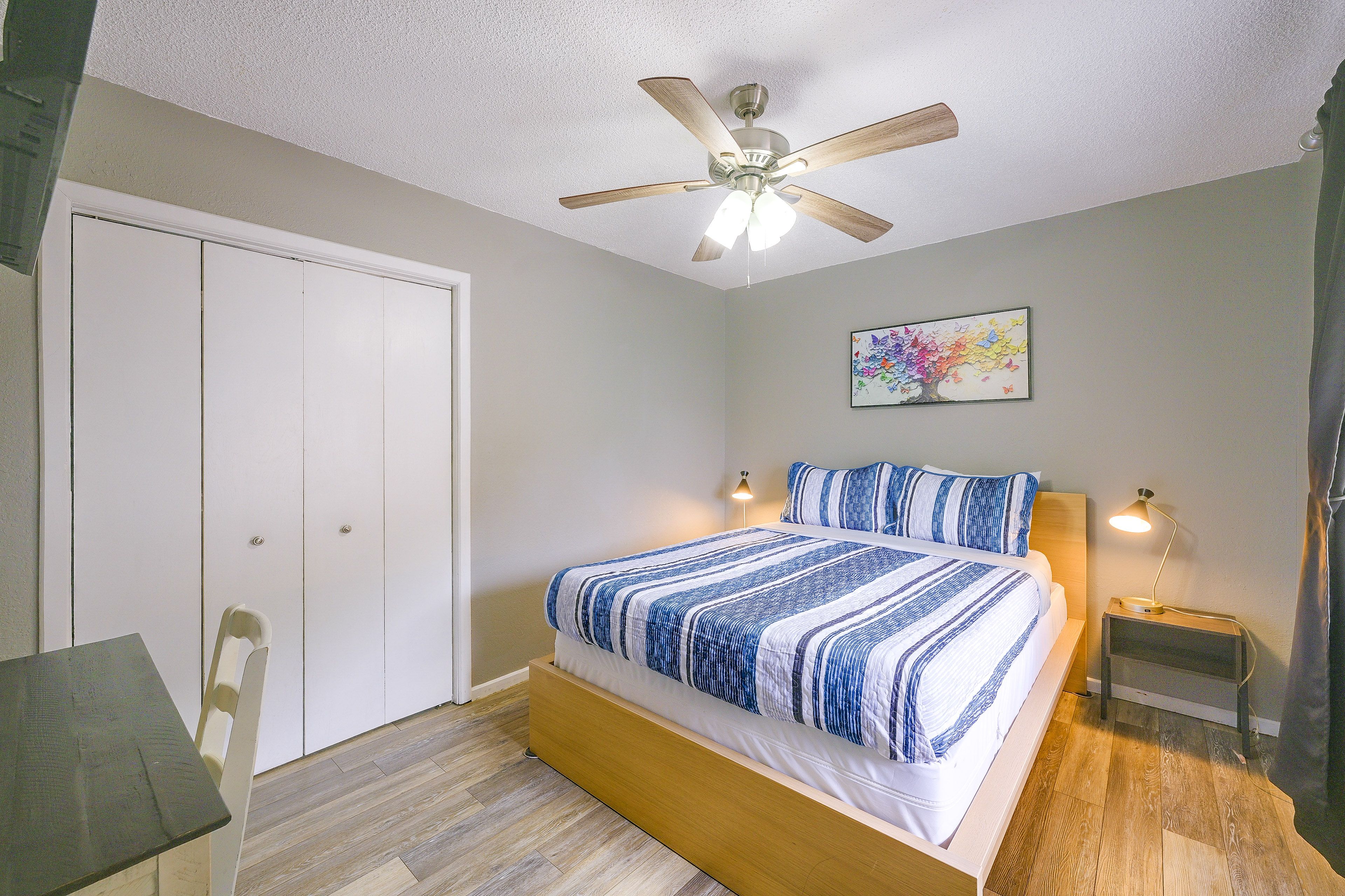 Bedroom 2 | Queen Bed