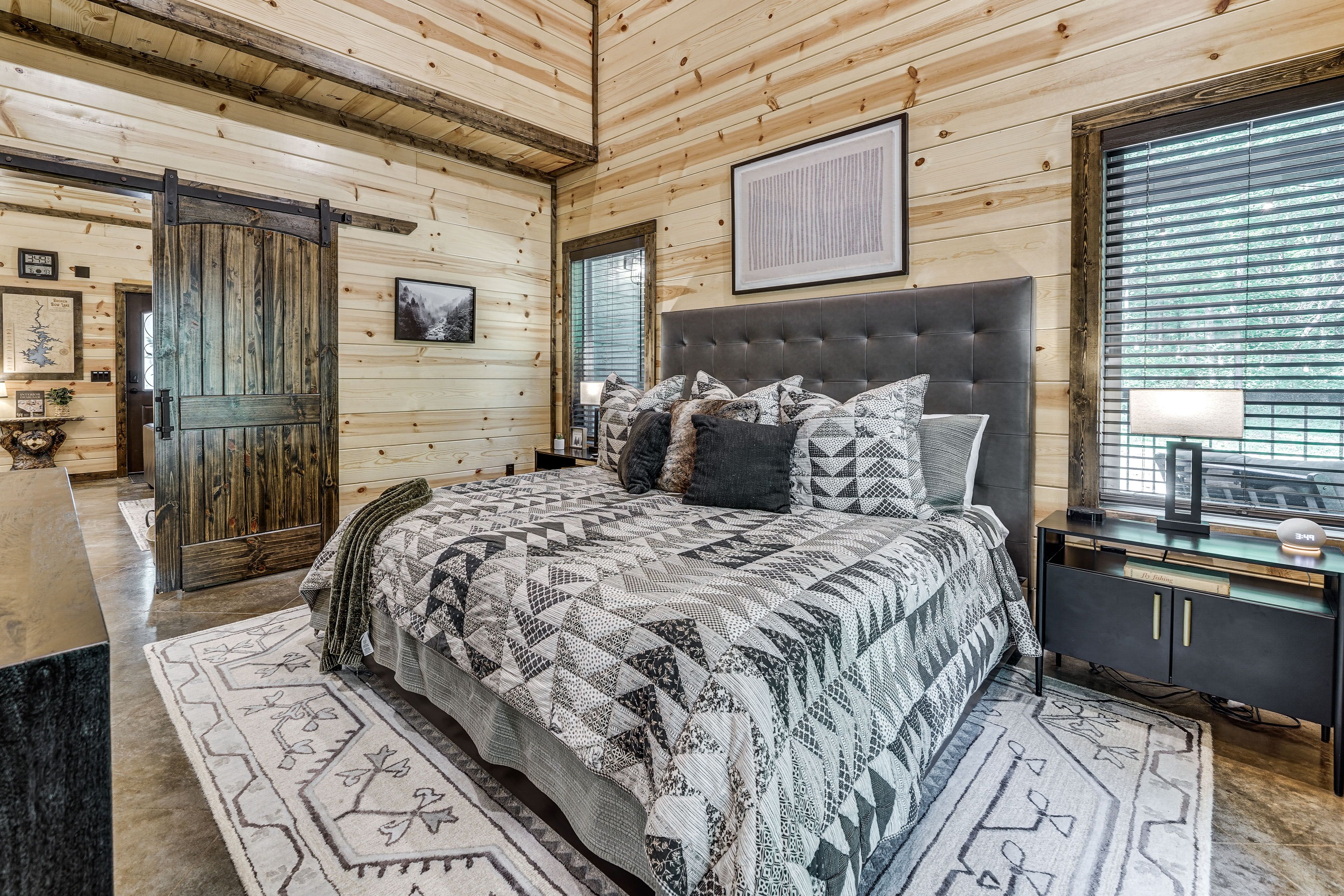 Bedroom | King Bed