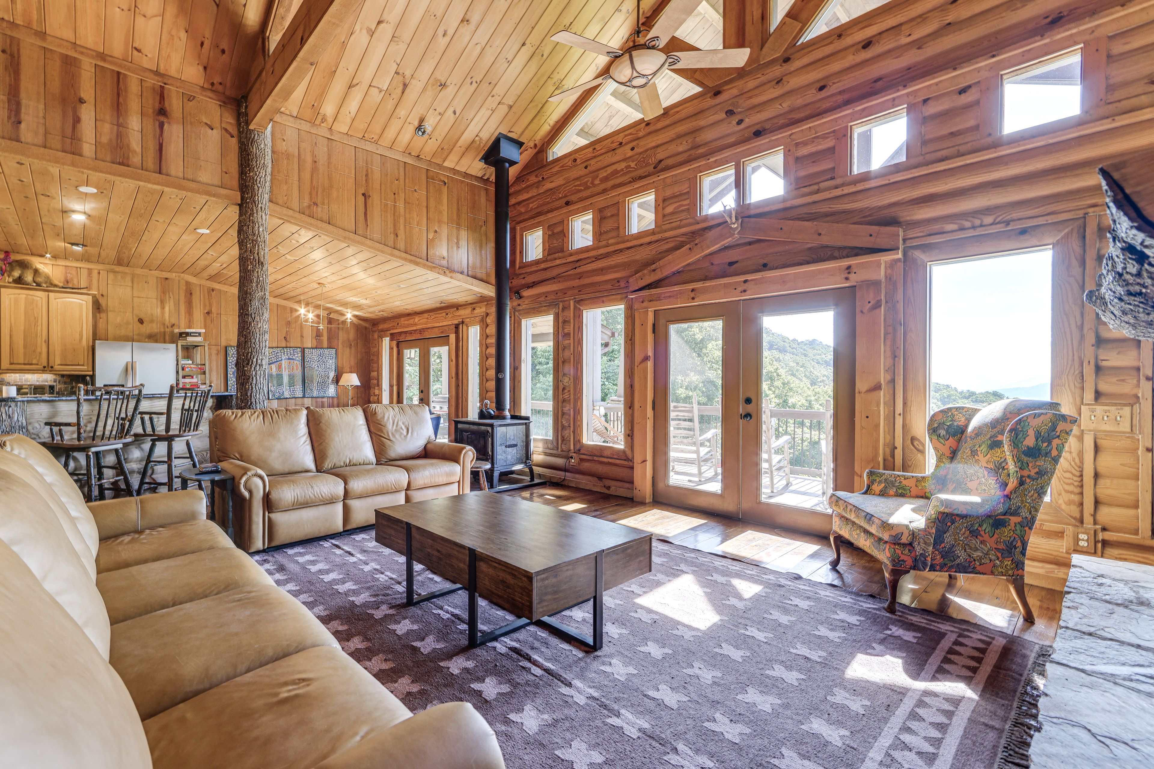 Interior | Open Floor Plan | Free WiFi