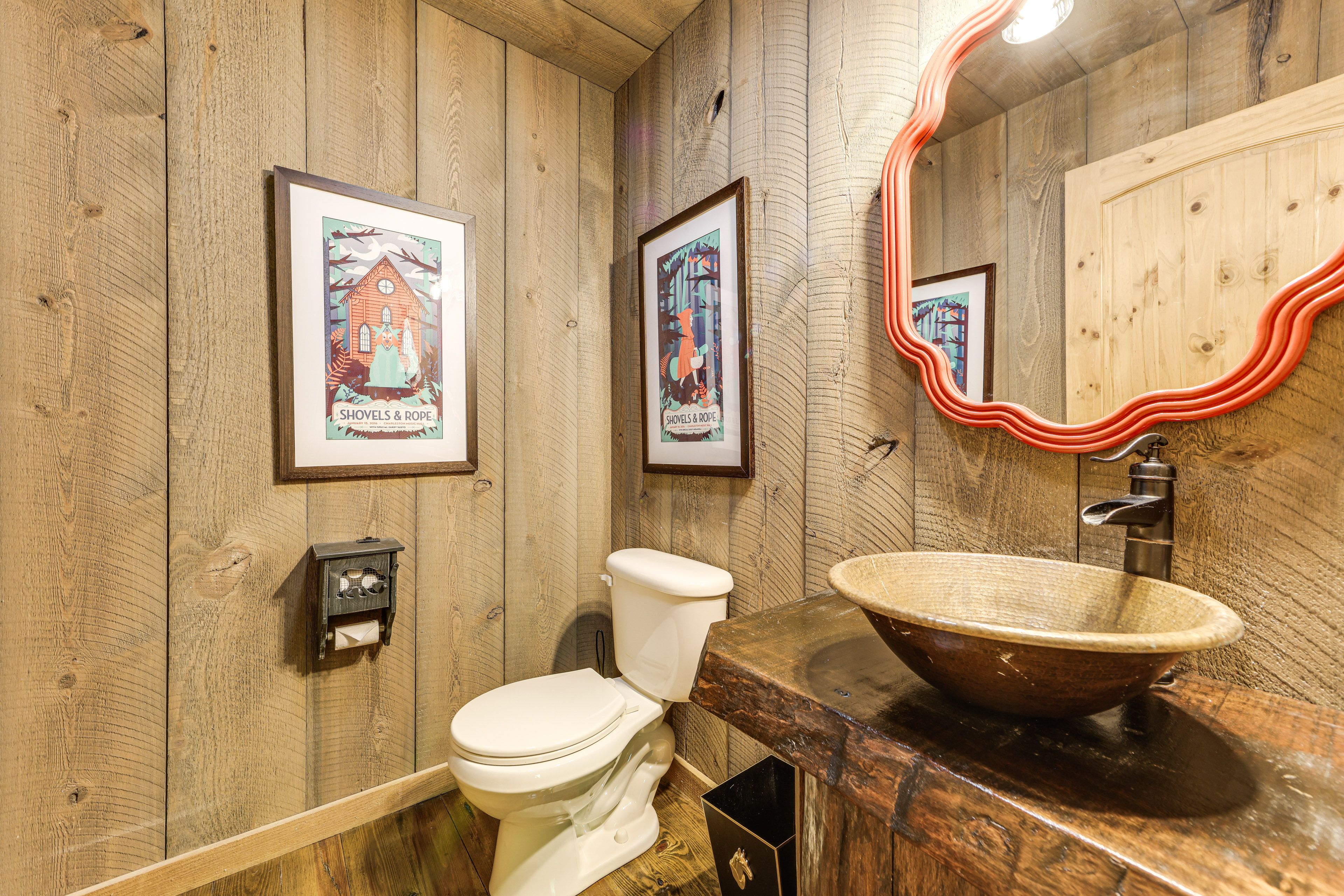 Half Bathroom | Main Floor