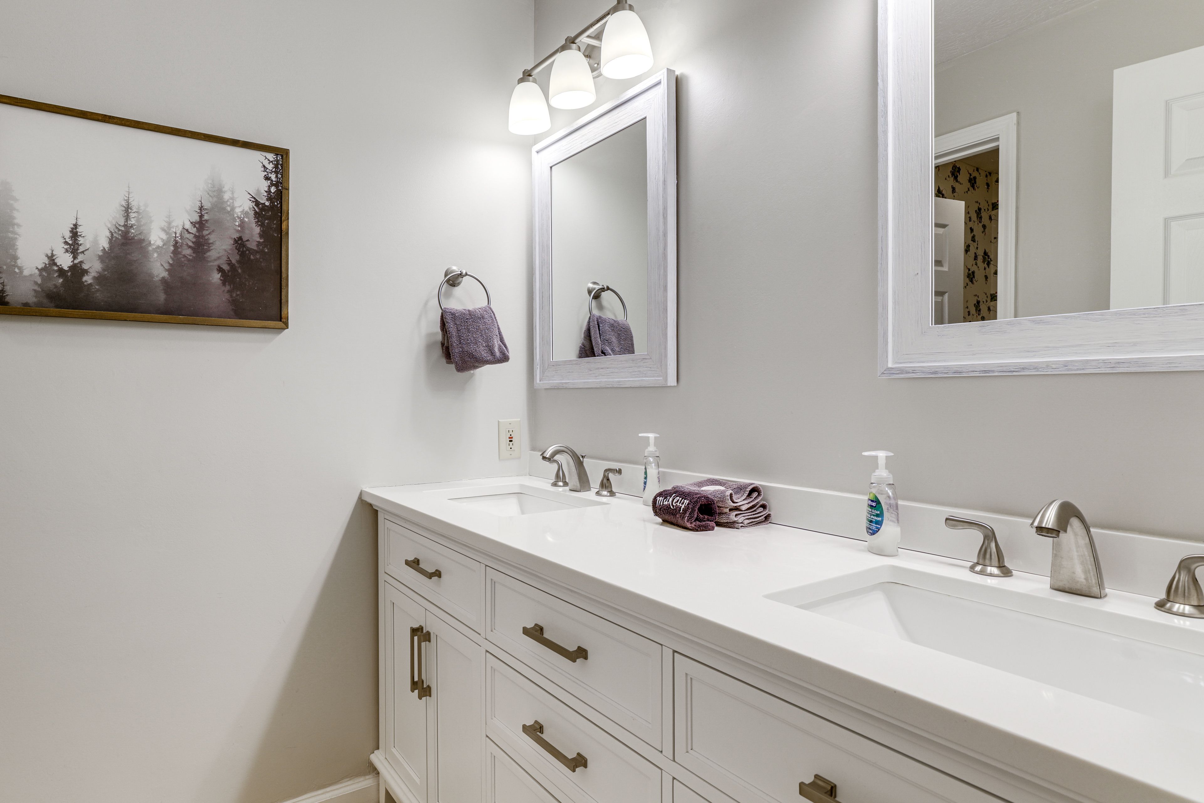 Full Bathroom | Main Level