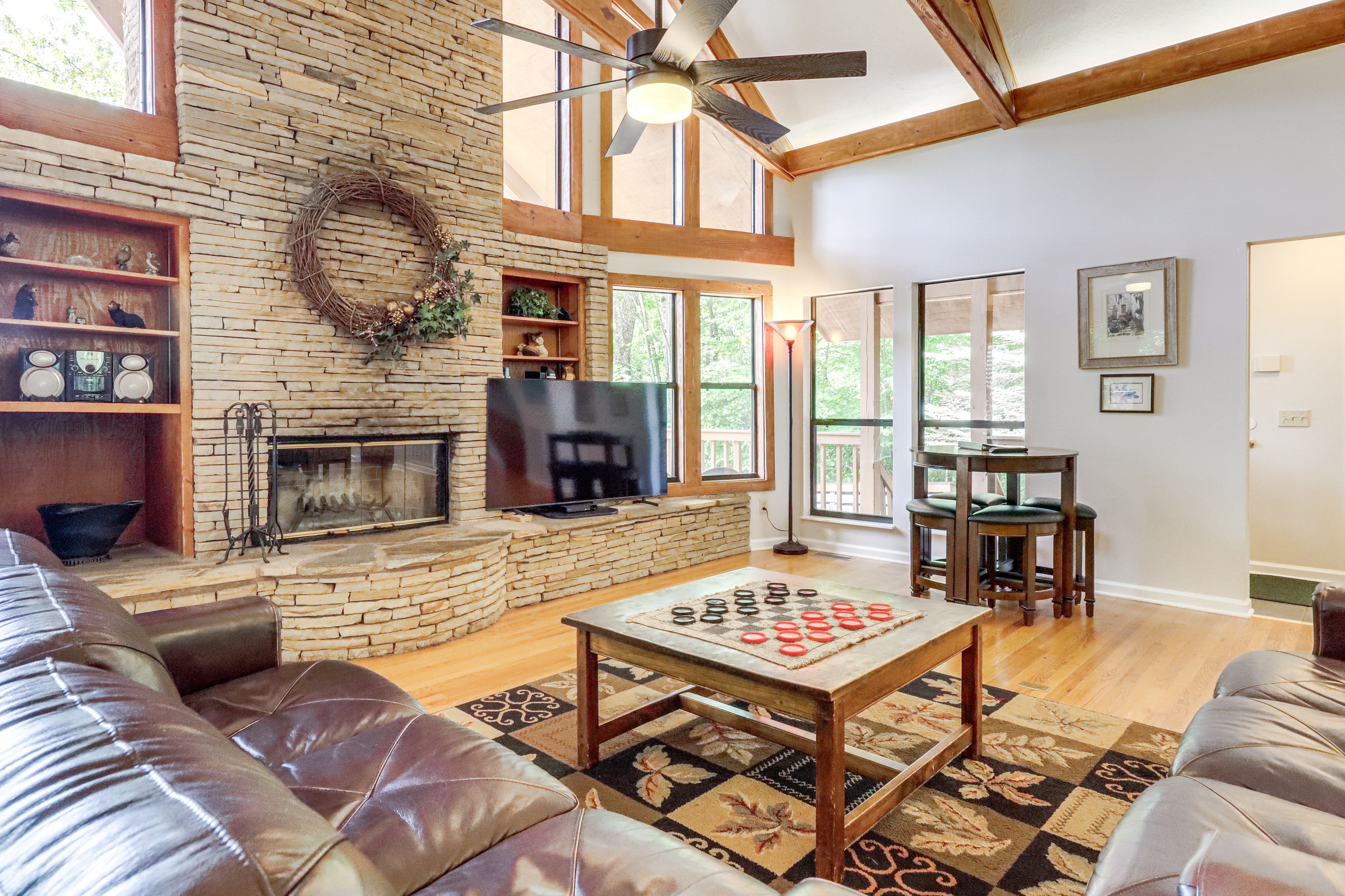 Living Room | Main Level