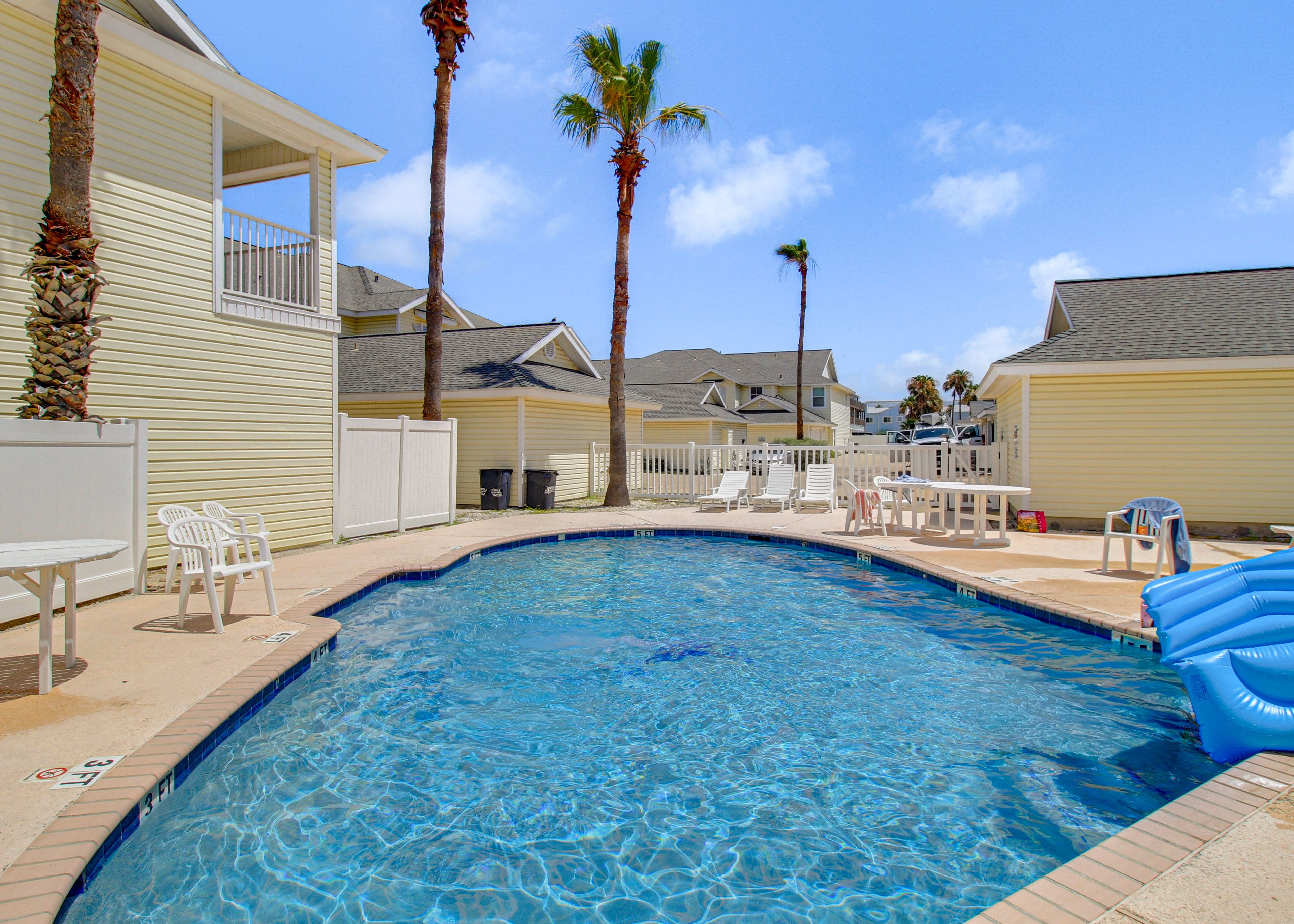 Padre Island Vacation Rental | 3BR | 2.5BA | 1,572 Sq Ft