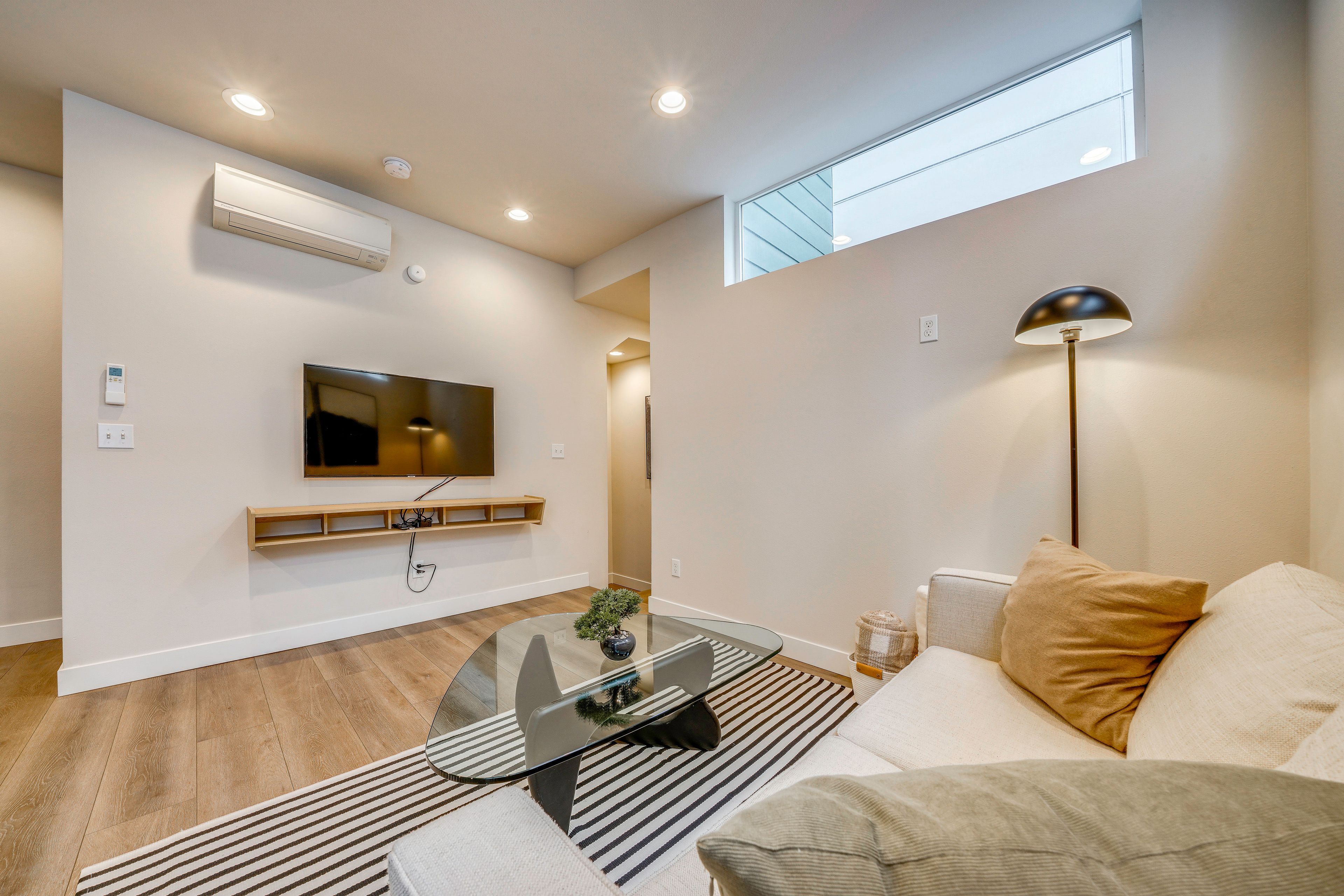 Living Room | Sleeper Sofa | 2nd Floor