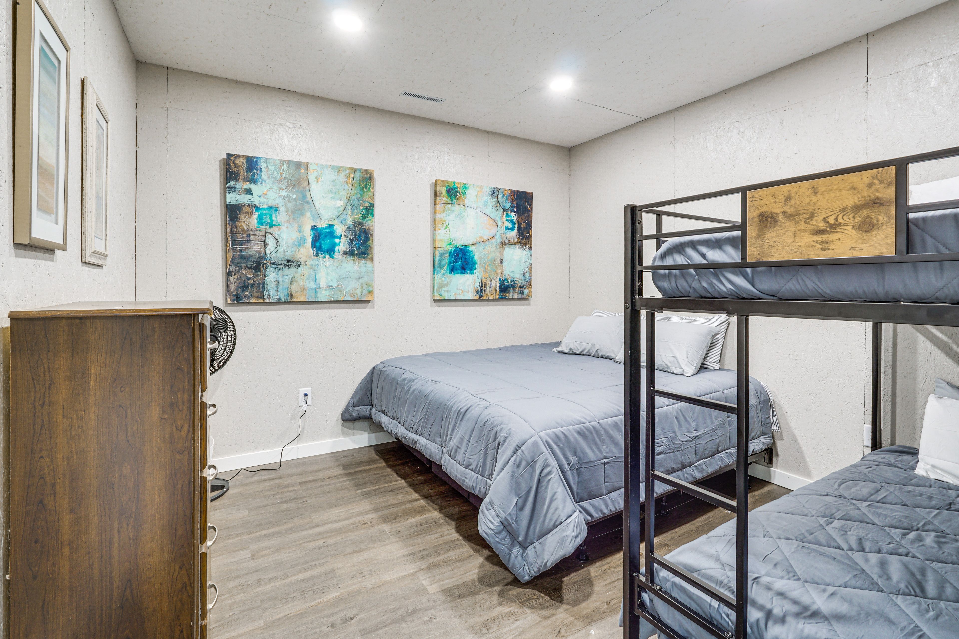 Bedroom 1 | King Bed | Twin Bunk Bed
