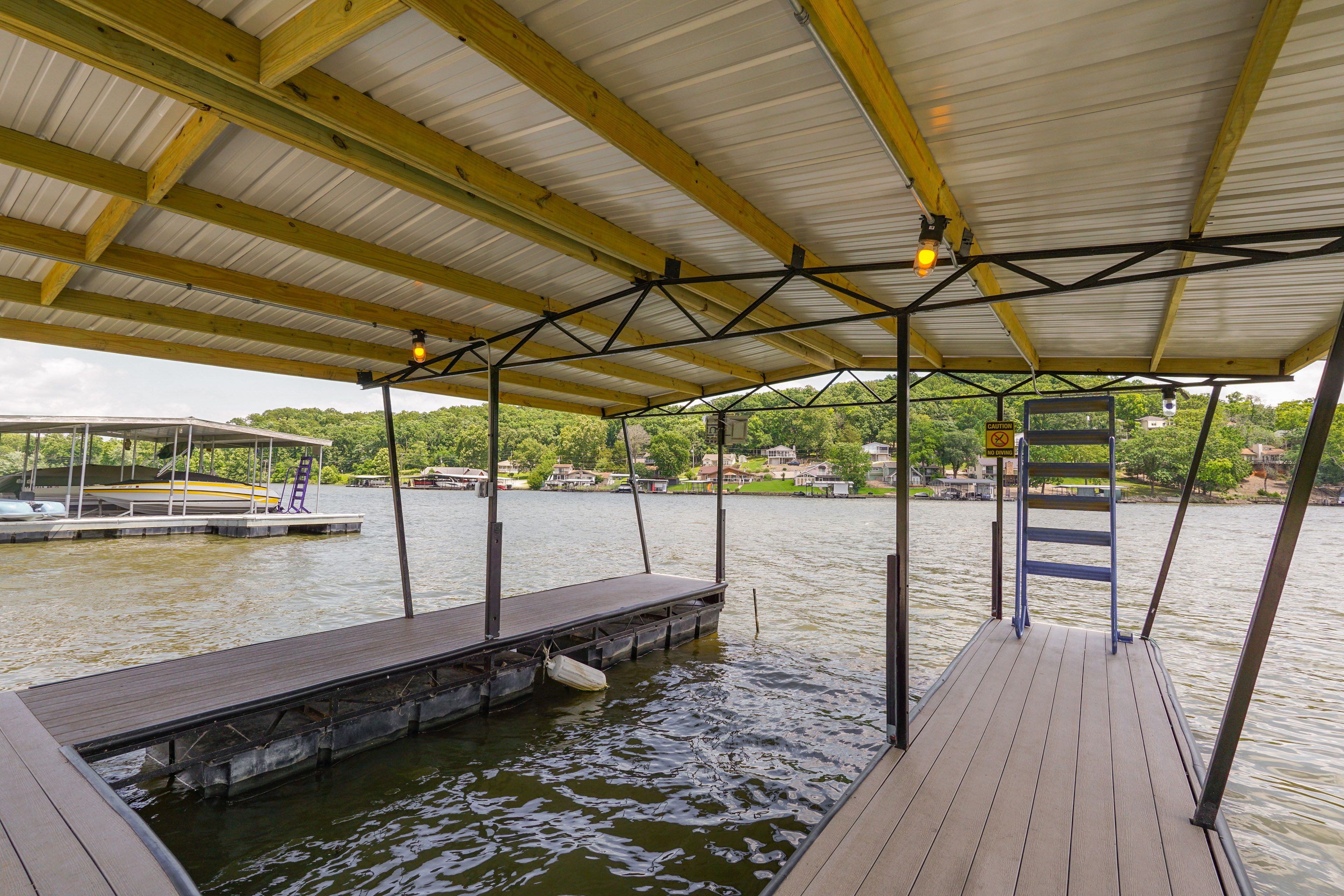 Shared Boat Dock | On-Site Lake Access