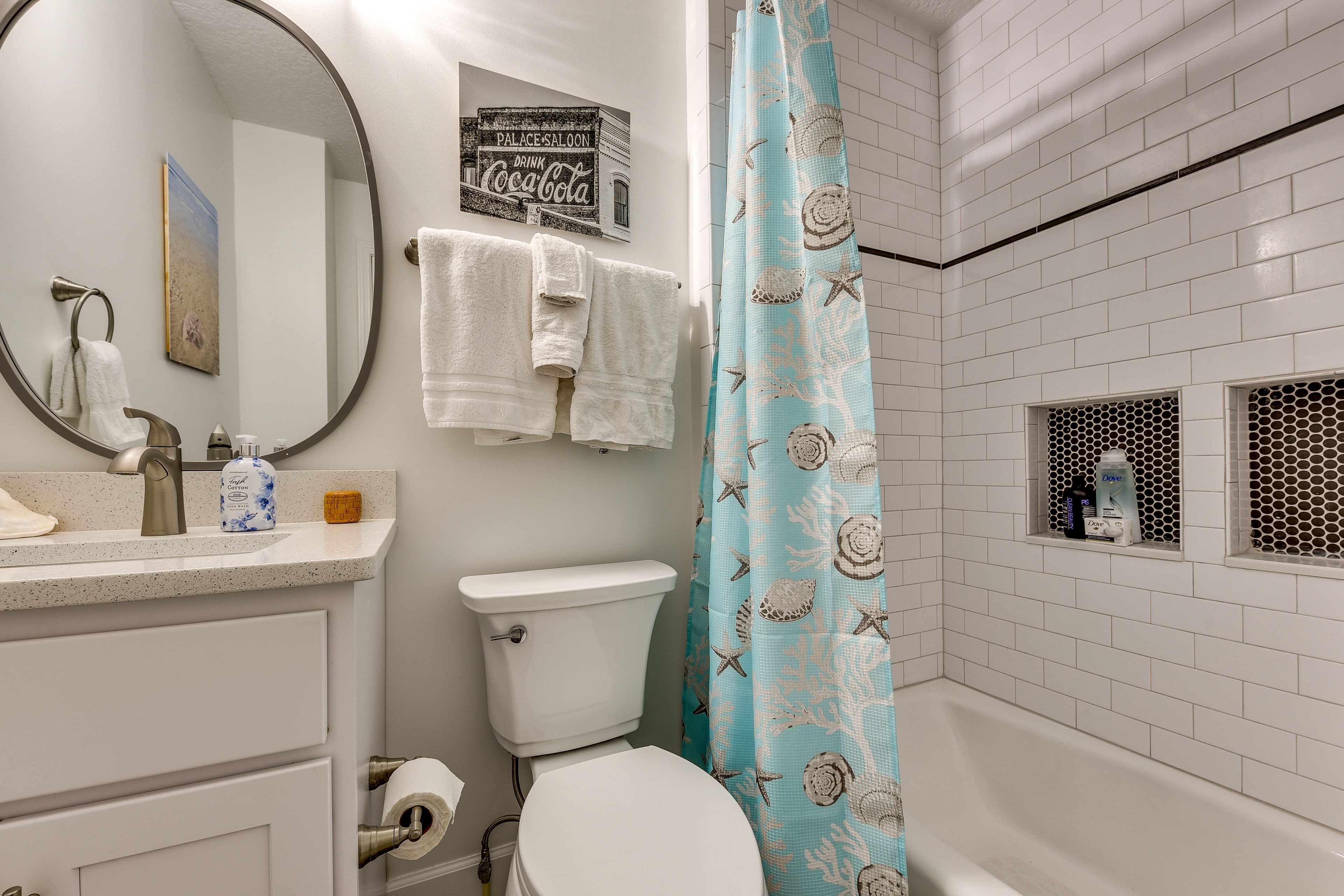 Bathroom | Upper Level