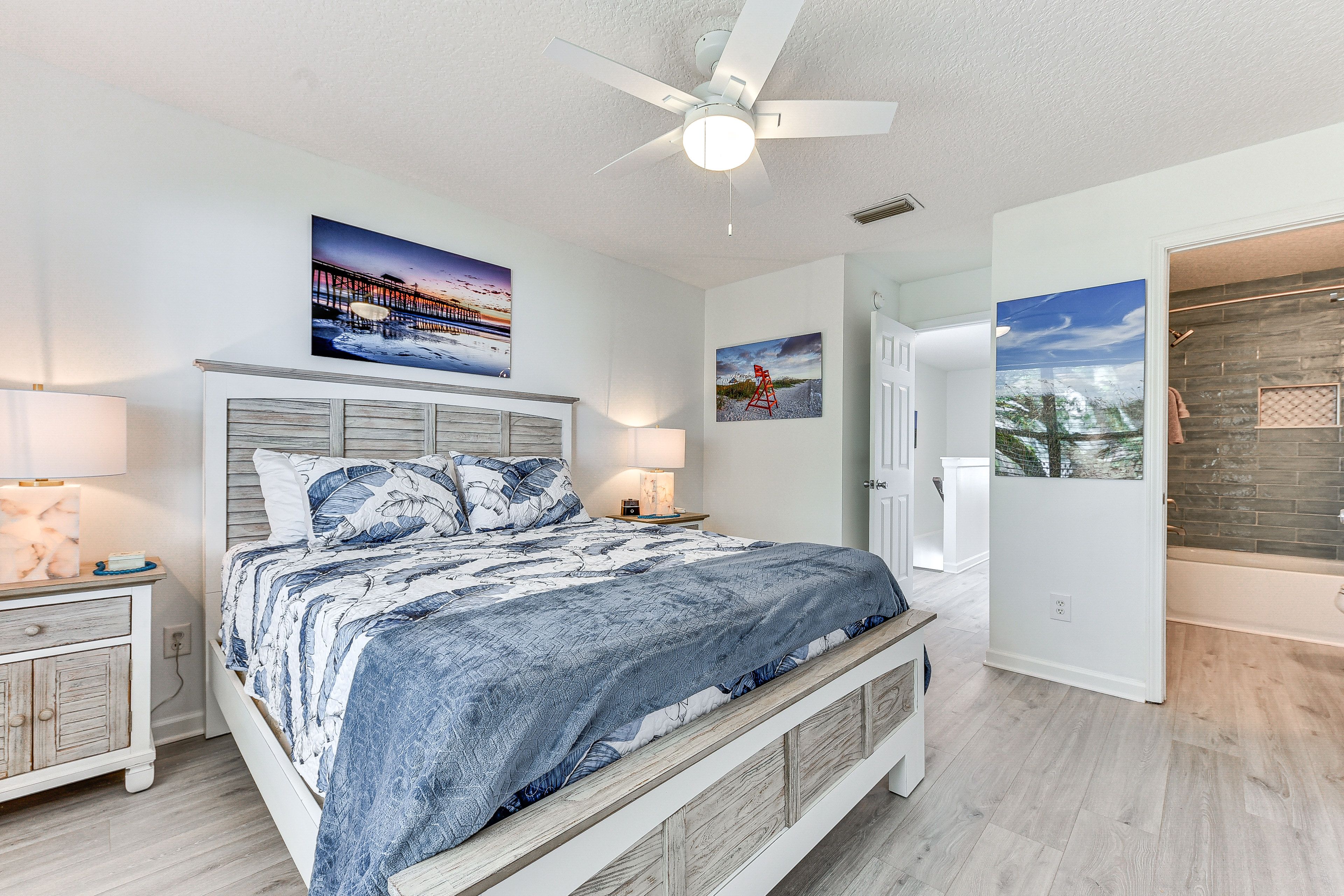 Bedroom 5 | Queen Bed | Upper Level
