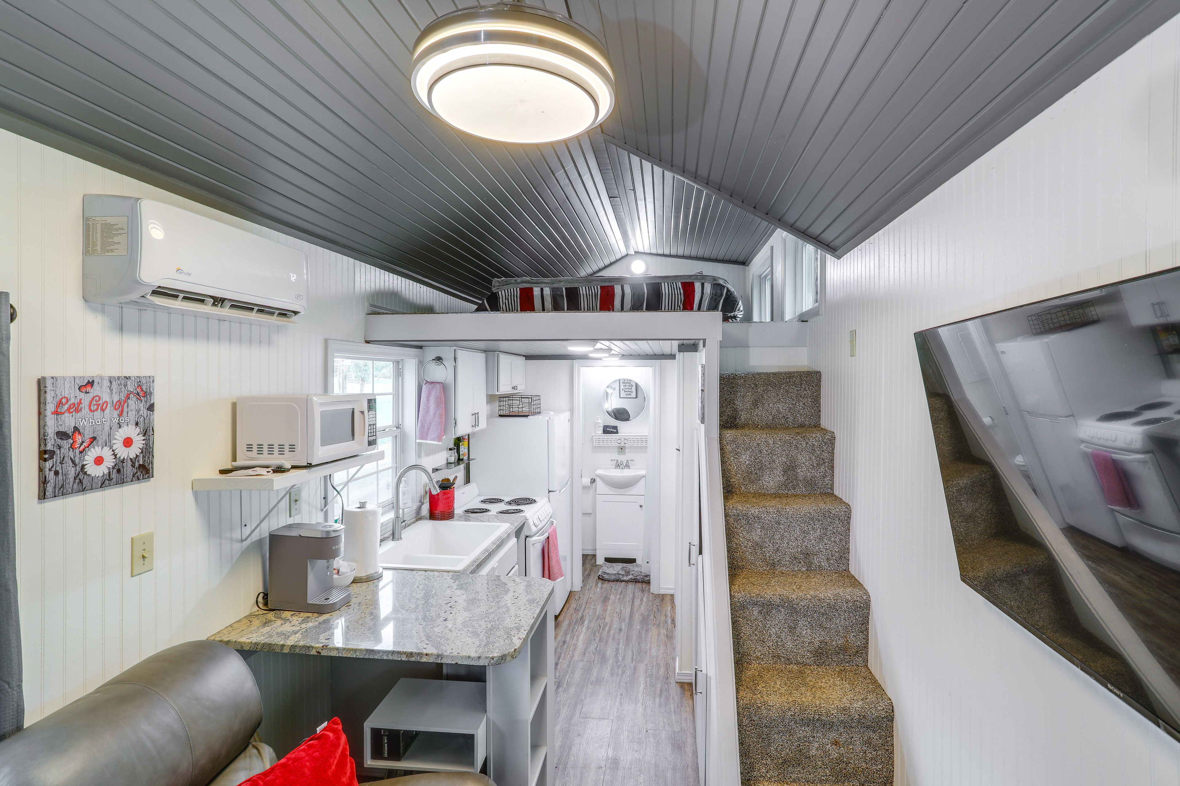 Loft 1 | Studio 2 | Full Bed