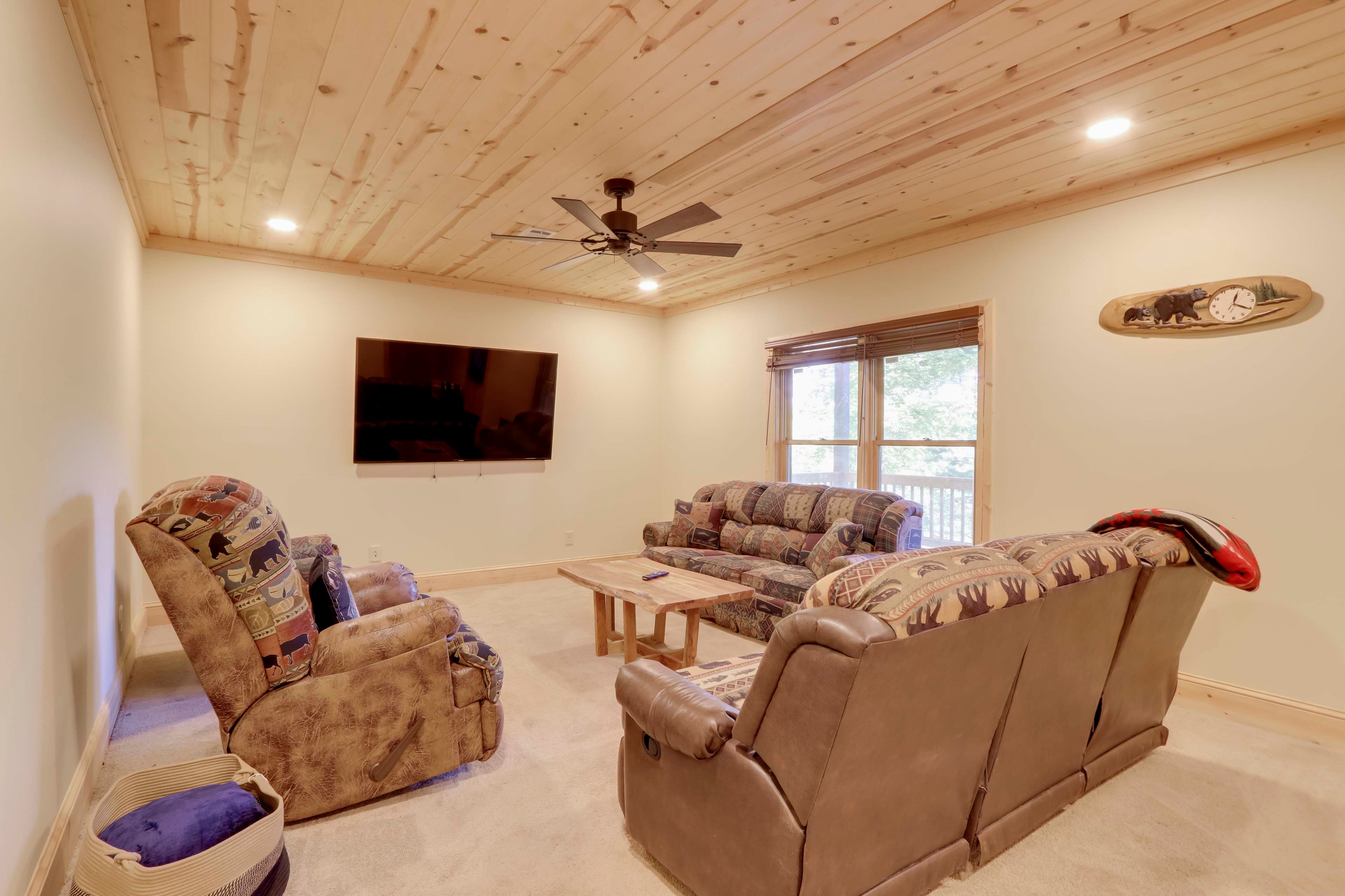 Den | Sleeper Sofa | Lower Level | Main Cabin