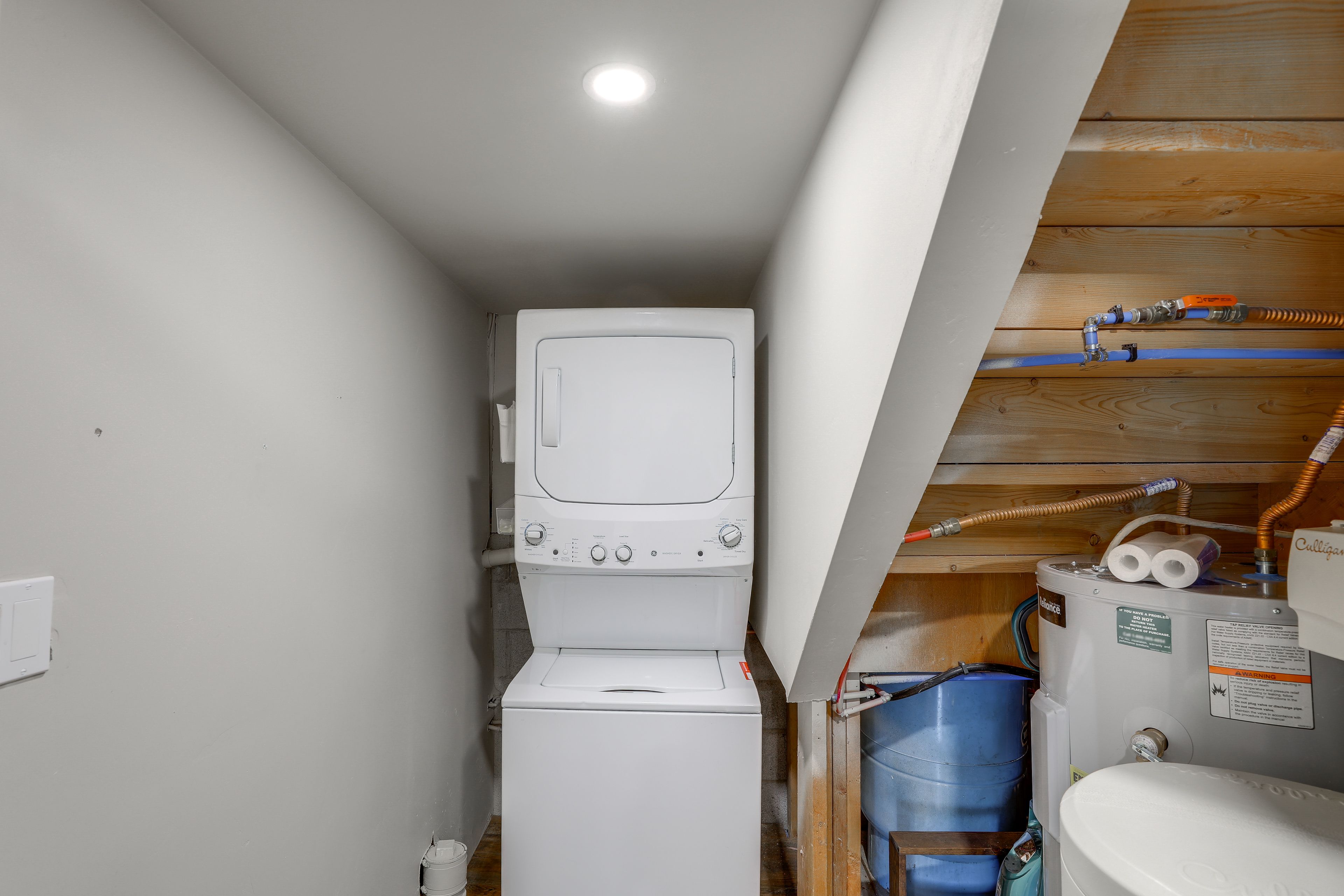 Laundry Room | Lower Level