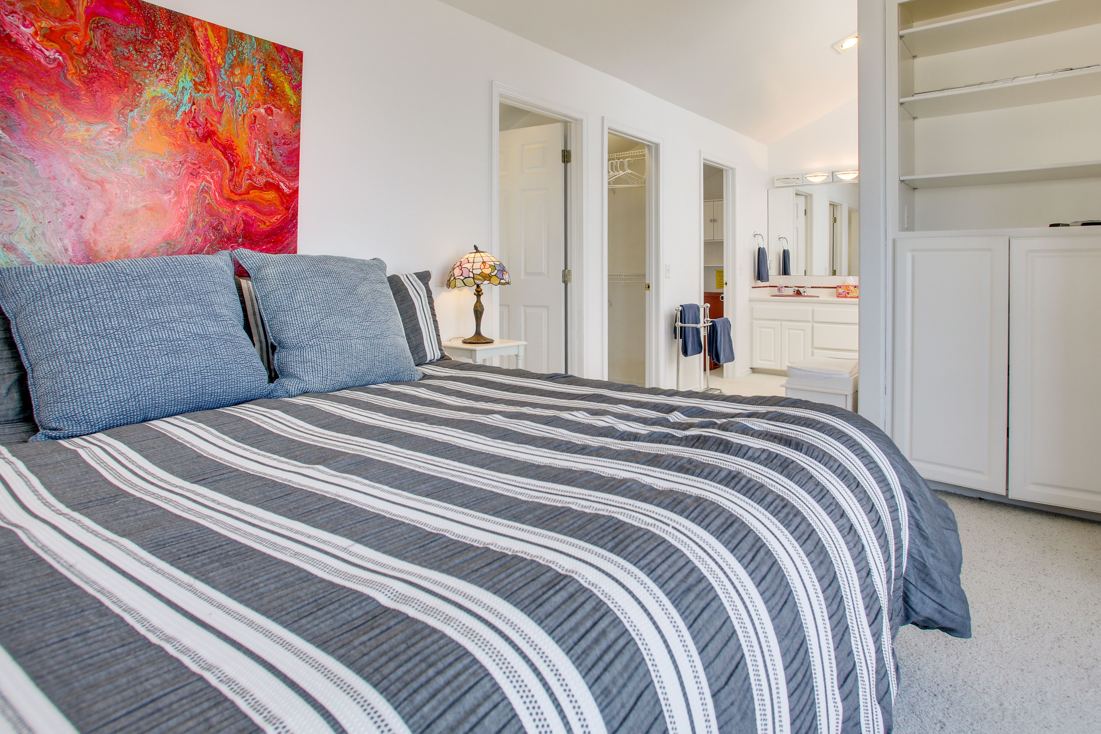 Bedroom 2 | King Bed | 2nd Floor