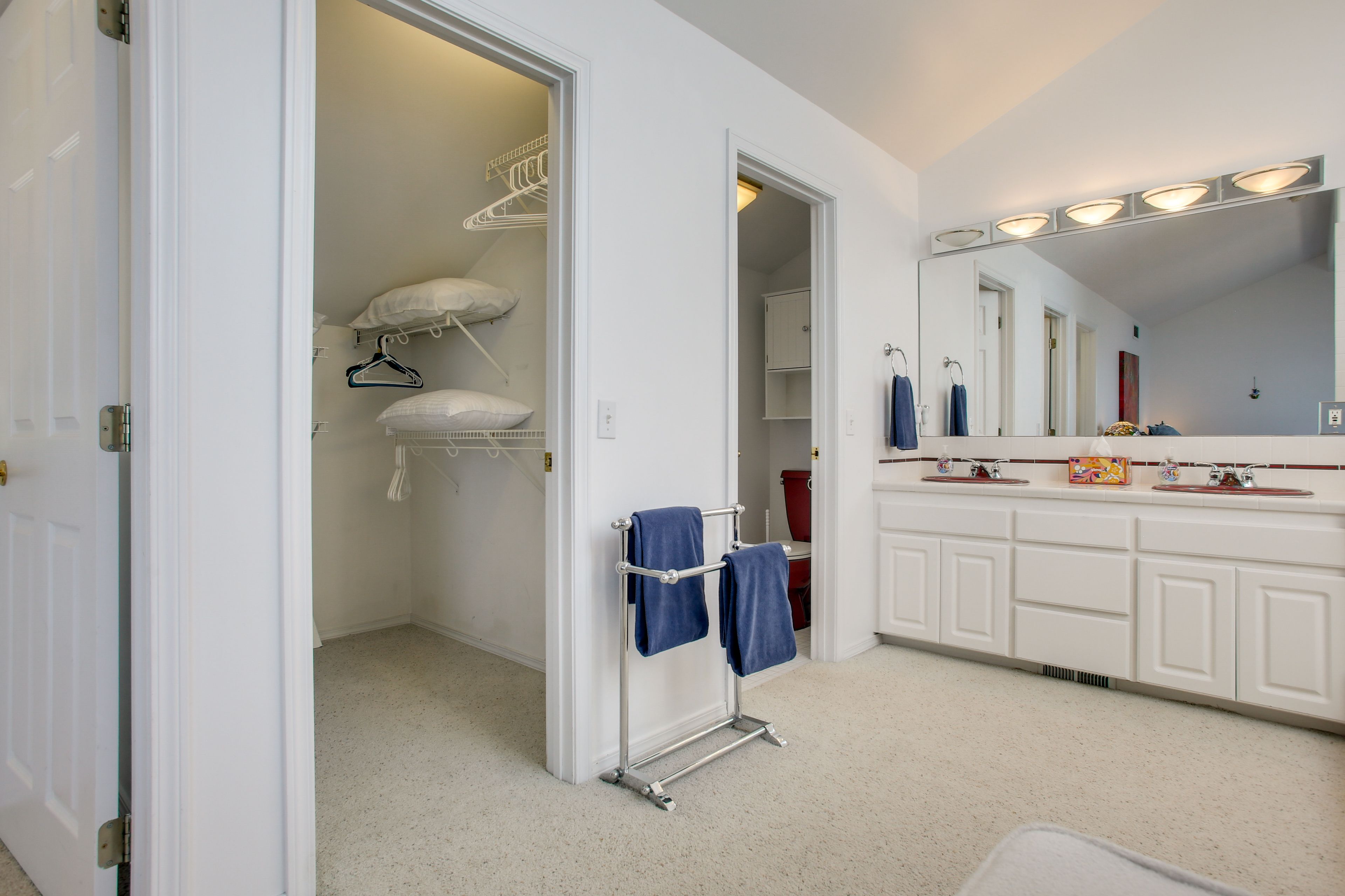 En-Suite Bathroom | 2nd Floor