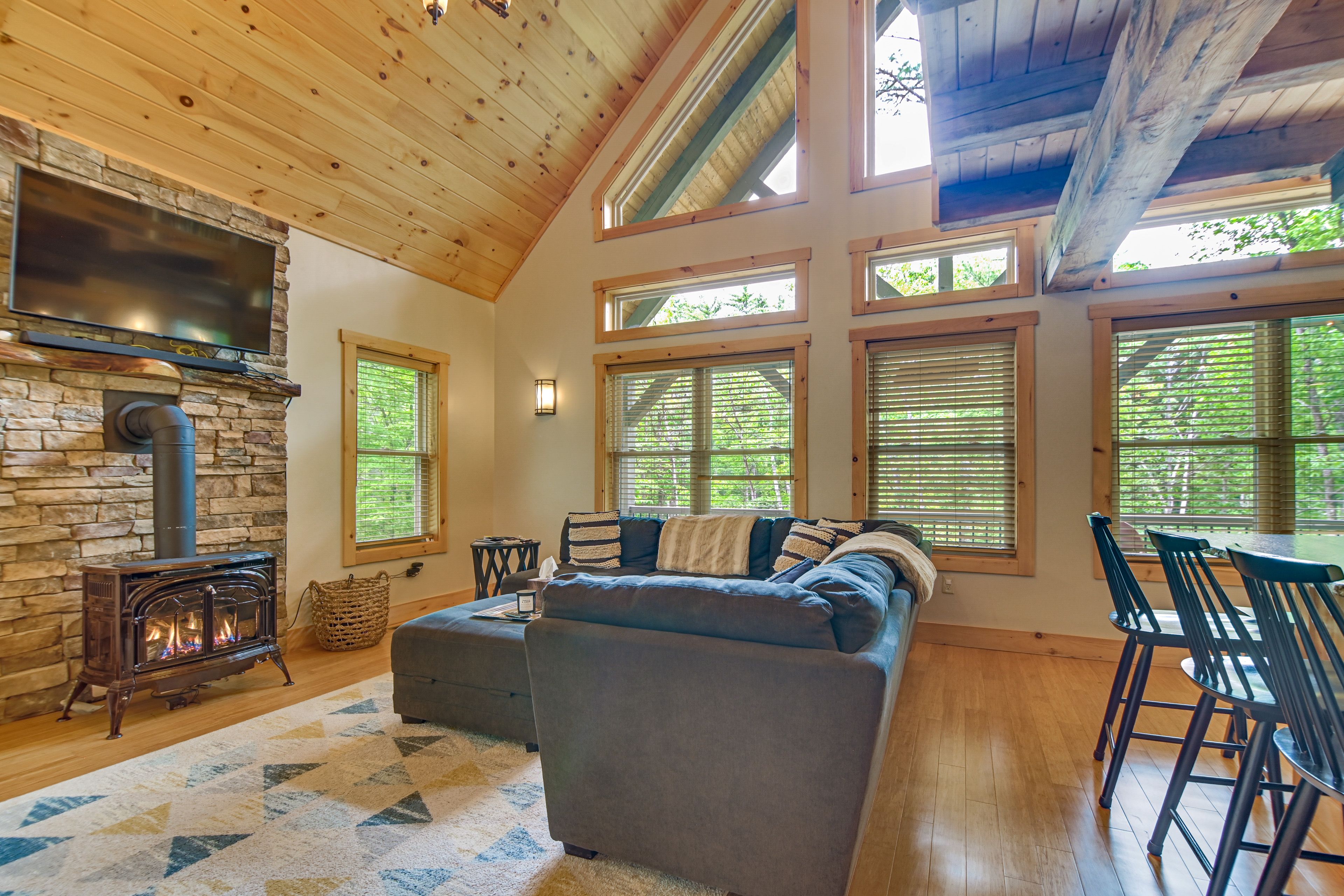 Living Room | Main Level