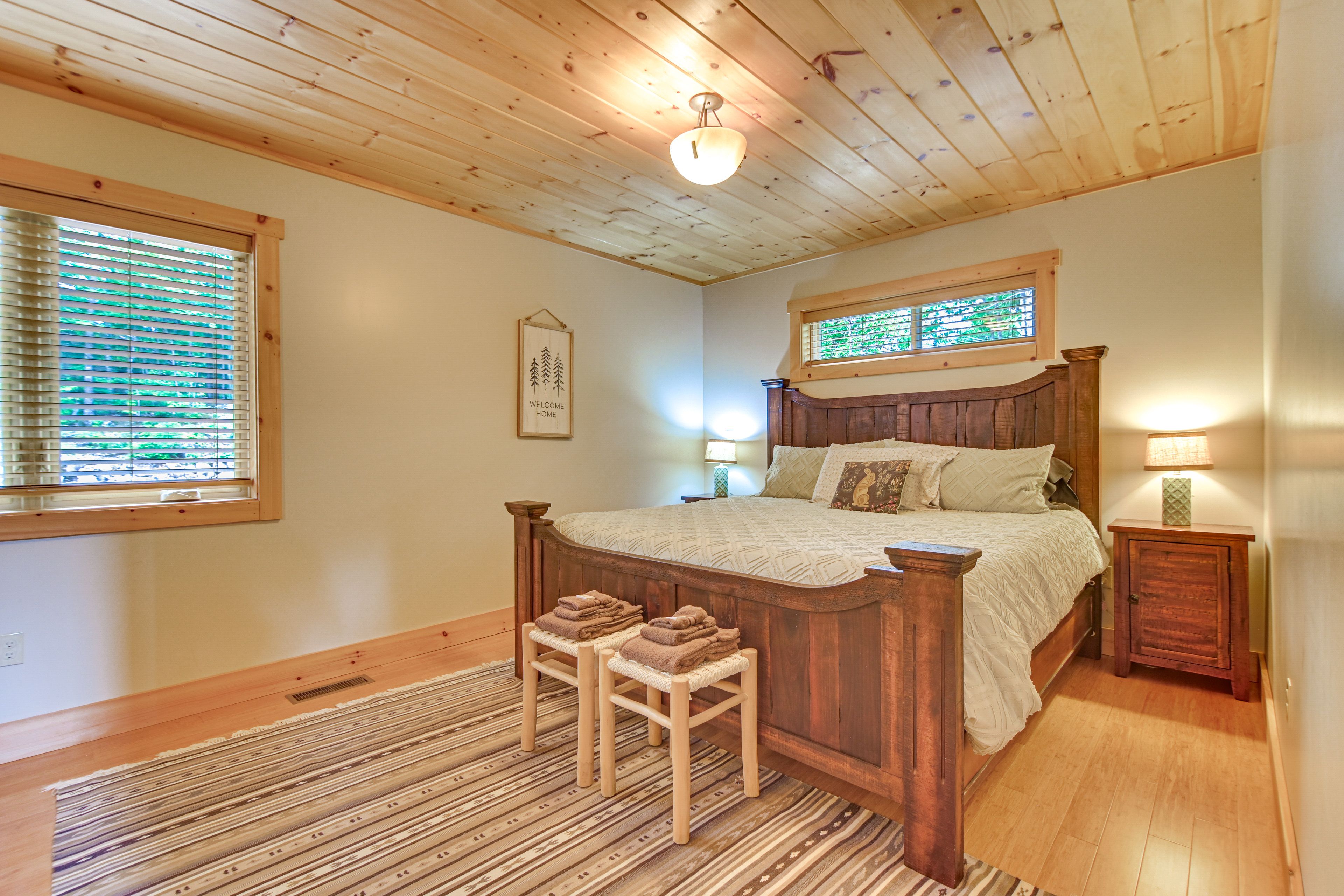 Bedroom 1 | King Bed | Main Level