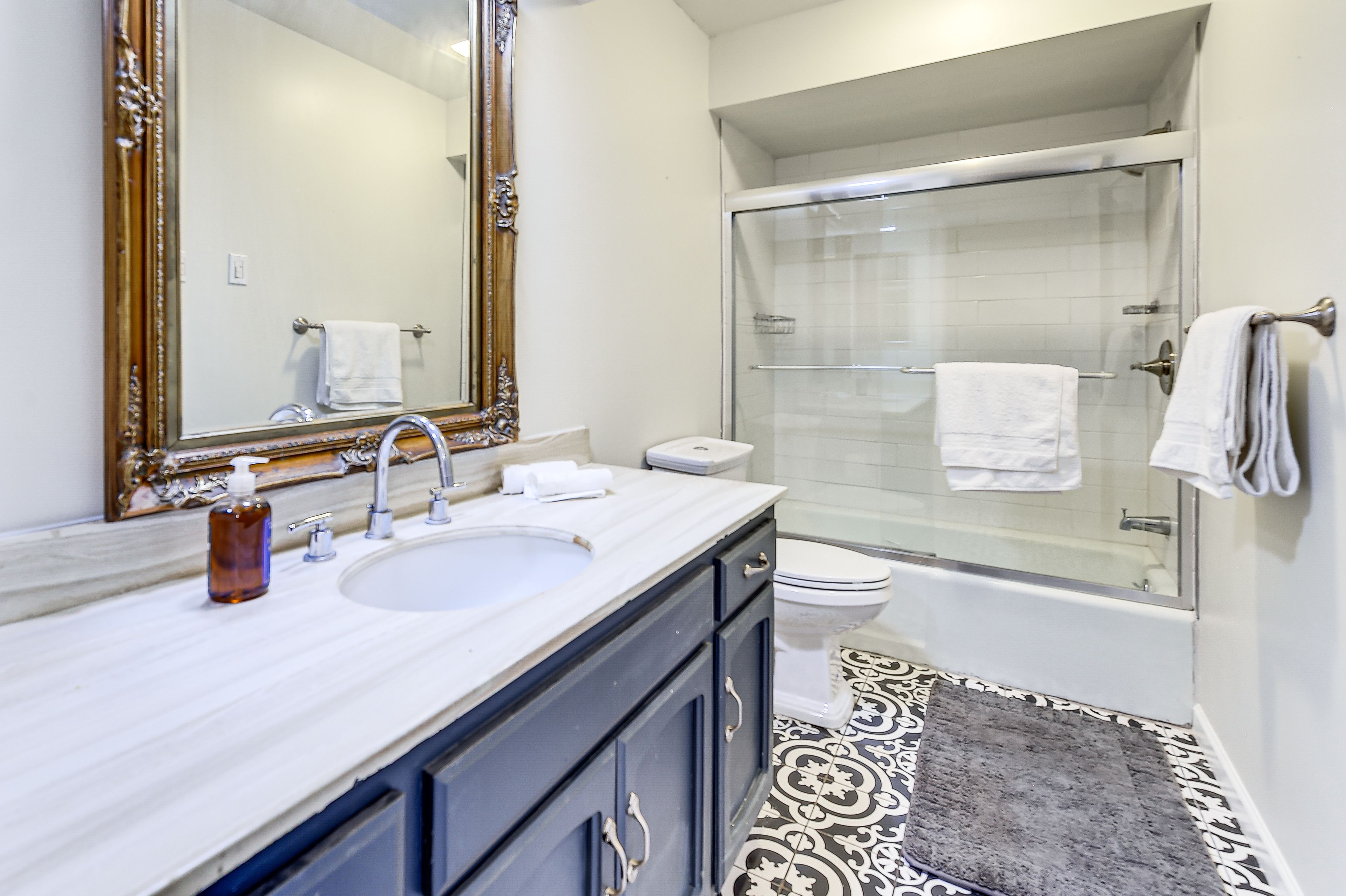 Full Bathroom
