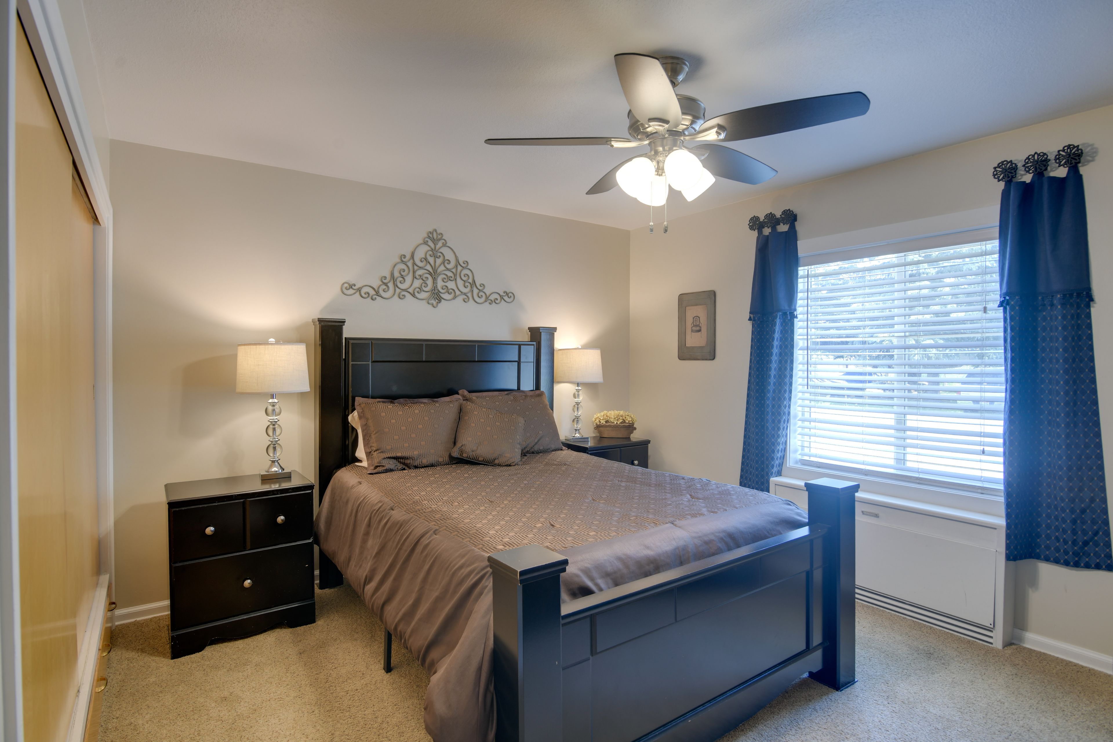 Bedroom 2 | Main Level | Queen Bed